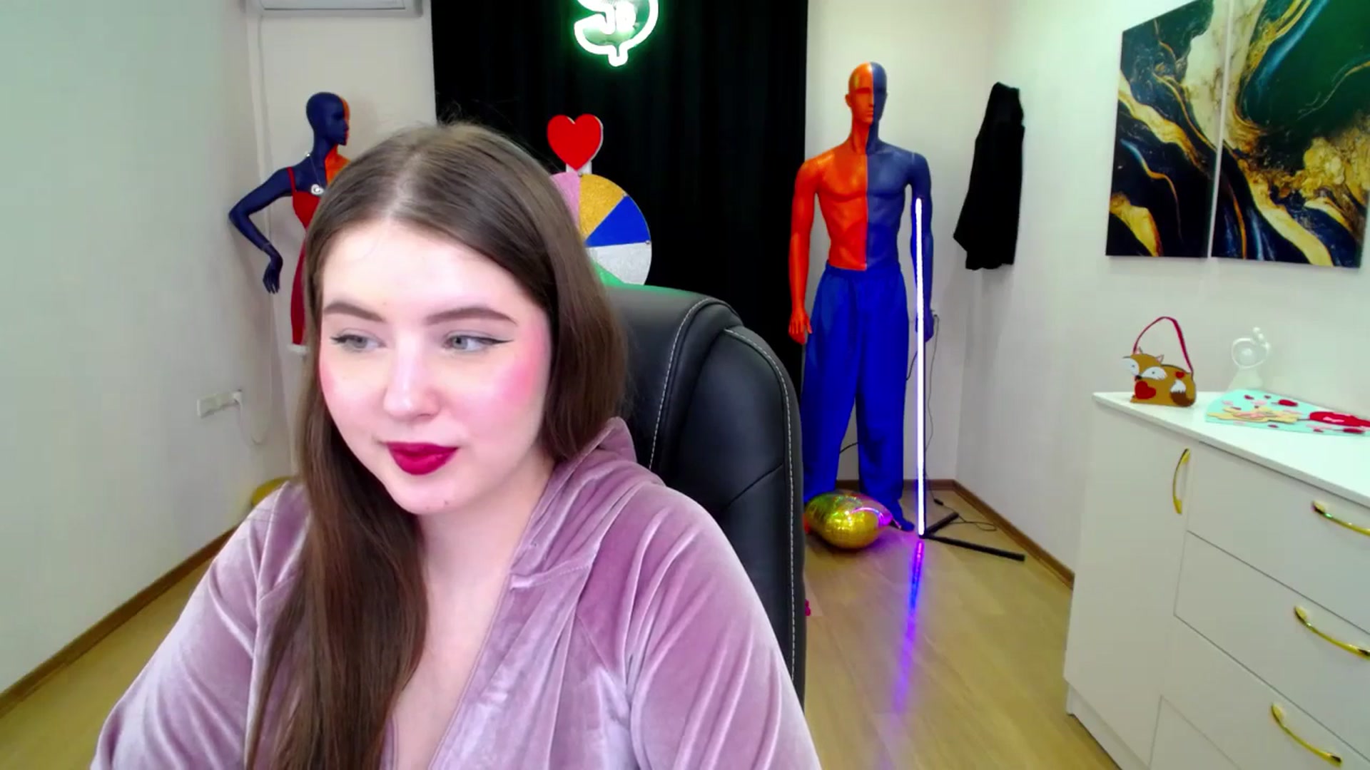 Gallery image thumbnail from AdmireMyEyes's myfreecams stream on, 02/28/2025, 01:03 image 20 of 20
