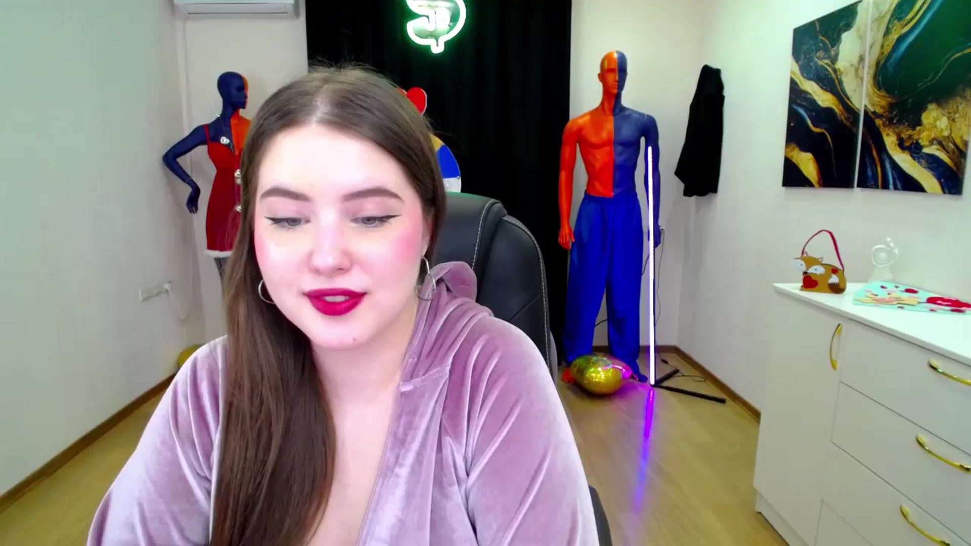 Gallery image thumbnail from AdmireMyEyes's myfreecams stream on, 02/28/2025, 01:03 image 11 of 20