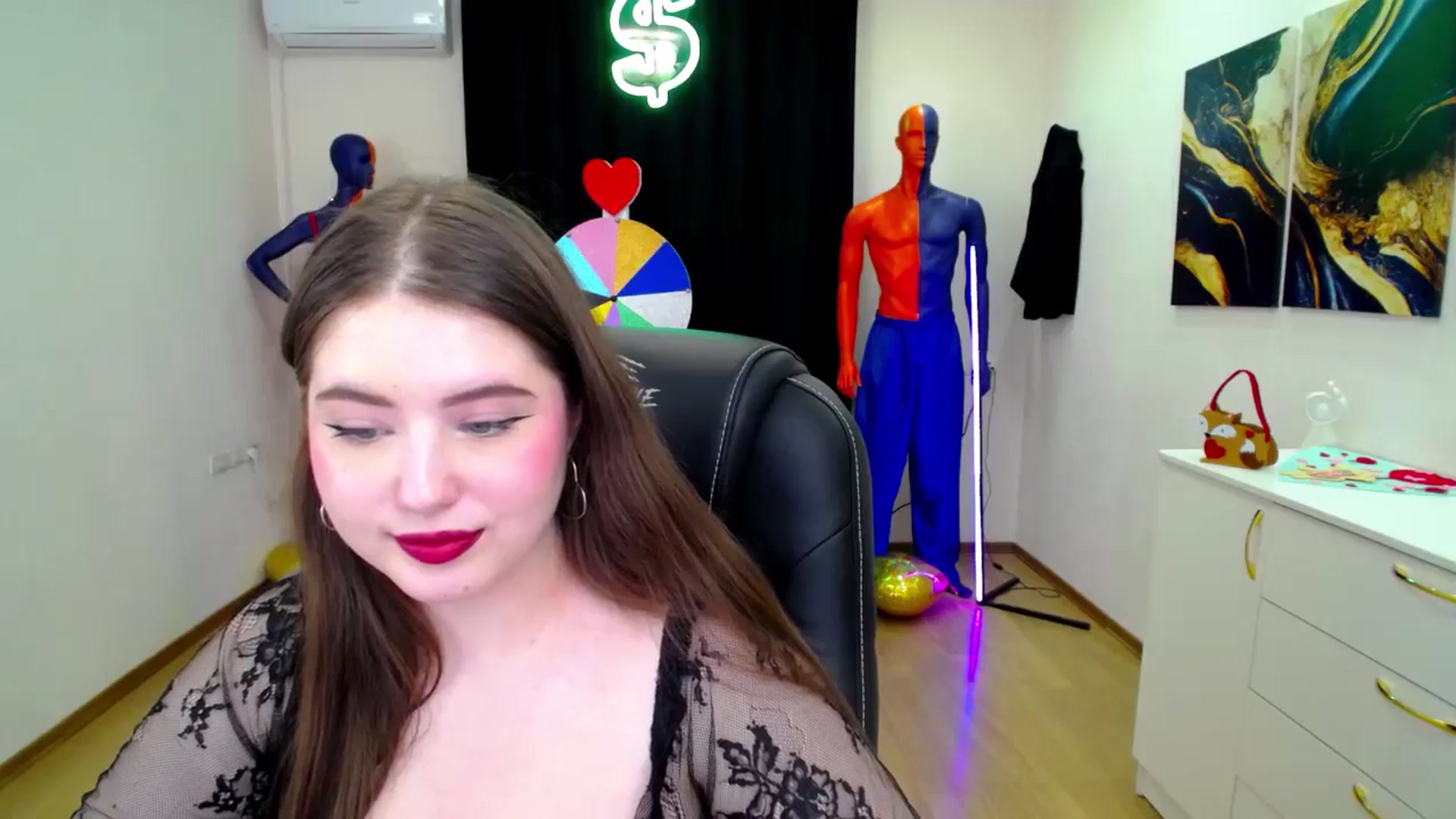 Gallery image thumbnail from AdmireMyEyes's myfreecams stream on, 02/28/2025, 02:19 image 19 of 20
