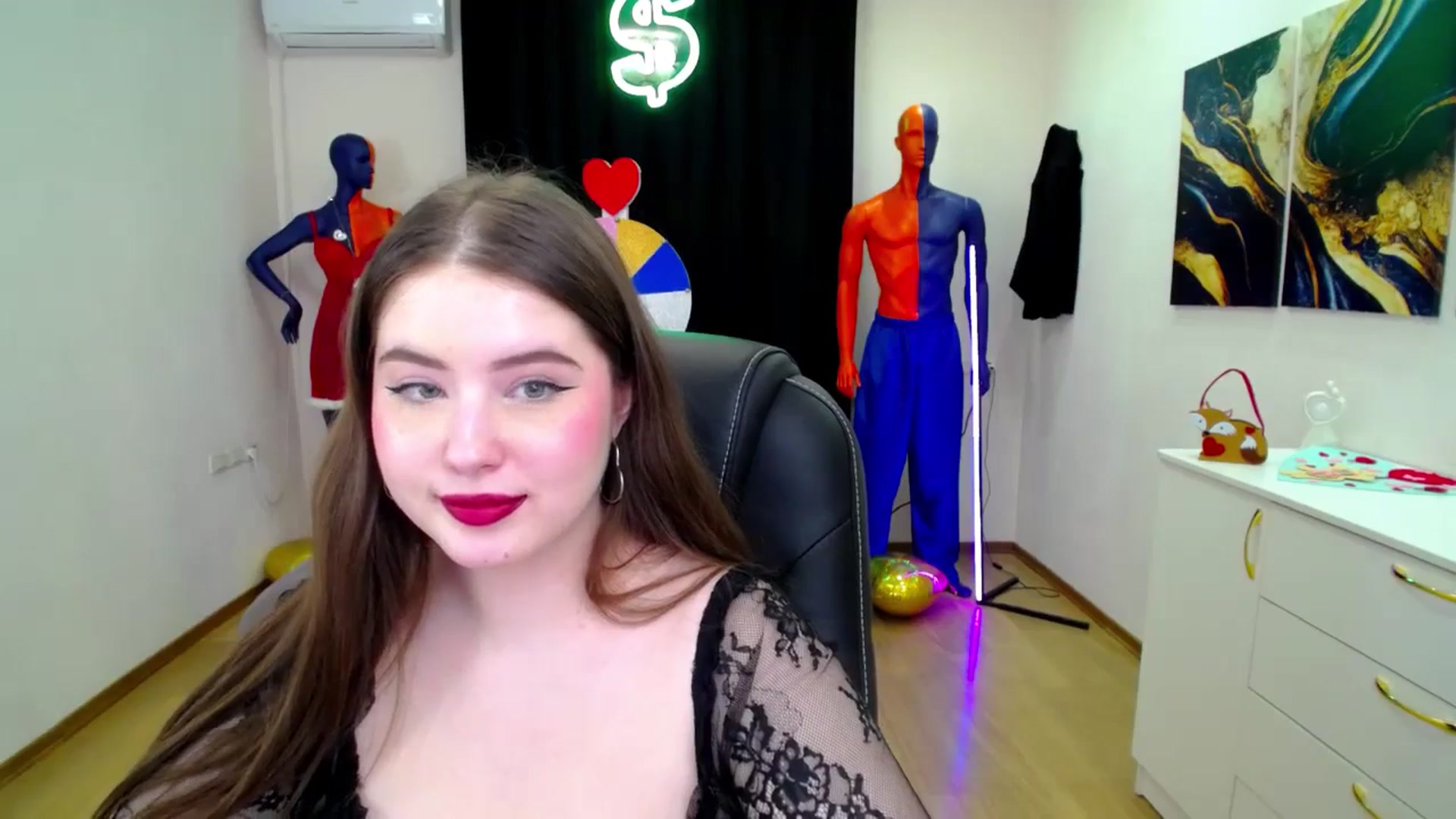 Gallery image thumbnail from AdmireMyEyes's myfreecams stream on, 02/28/2025, 02:19 image 3 of 20