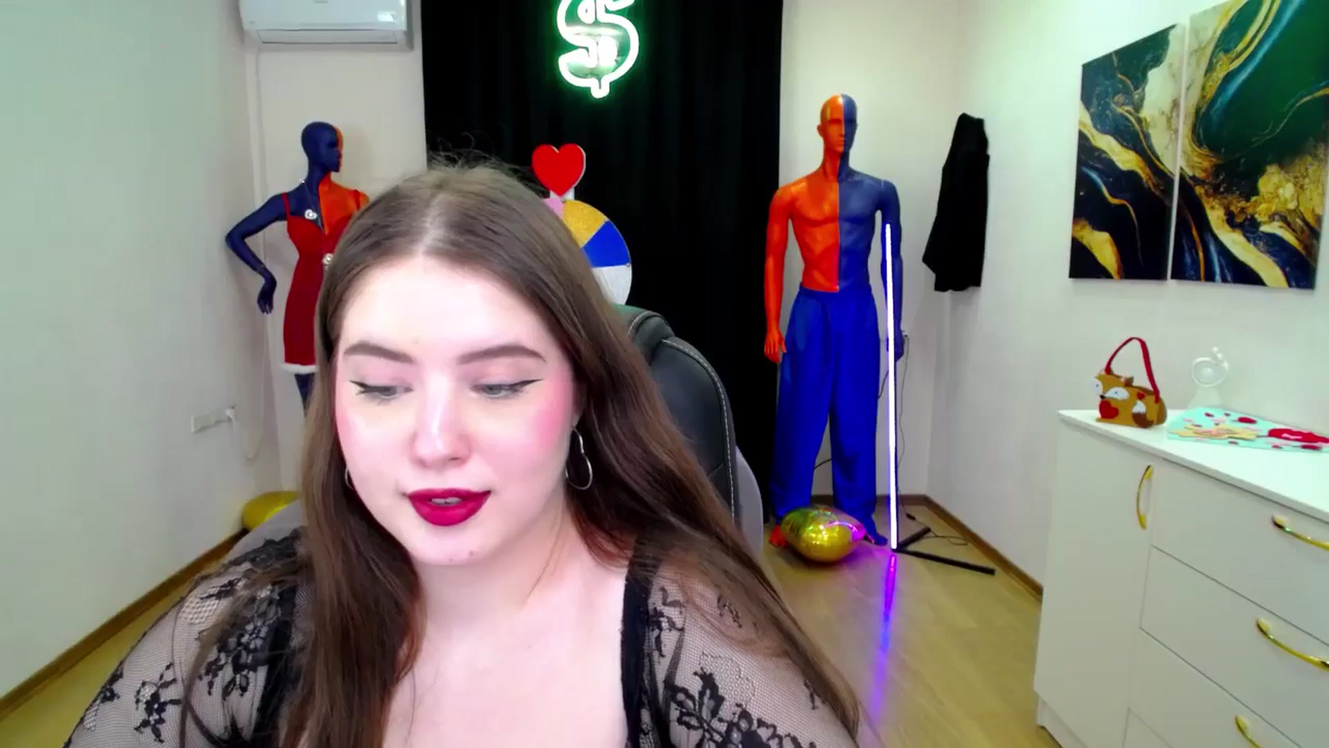 Gallery image thumbnail from AdmireMyEyes's myfreecams stream on, 02/28/2025, 02:19 image 10 of 20