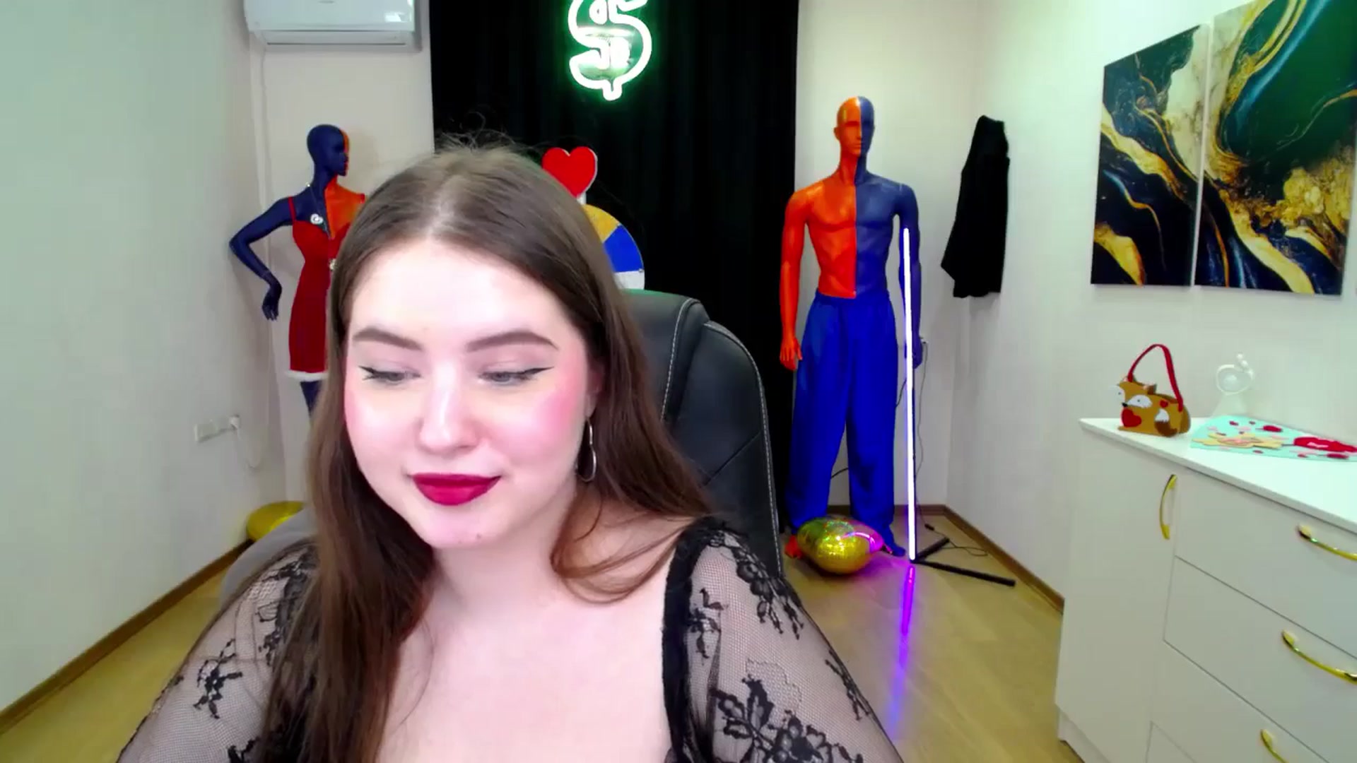 Gallery image thumbnail from AdmireMyEyes's myfreecams stream on, 02/28/2025, 02:19 image 9 of 20