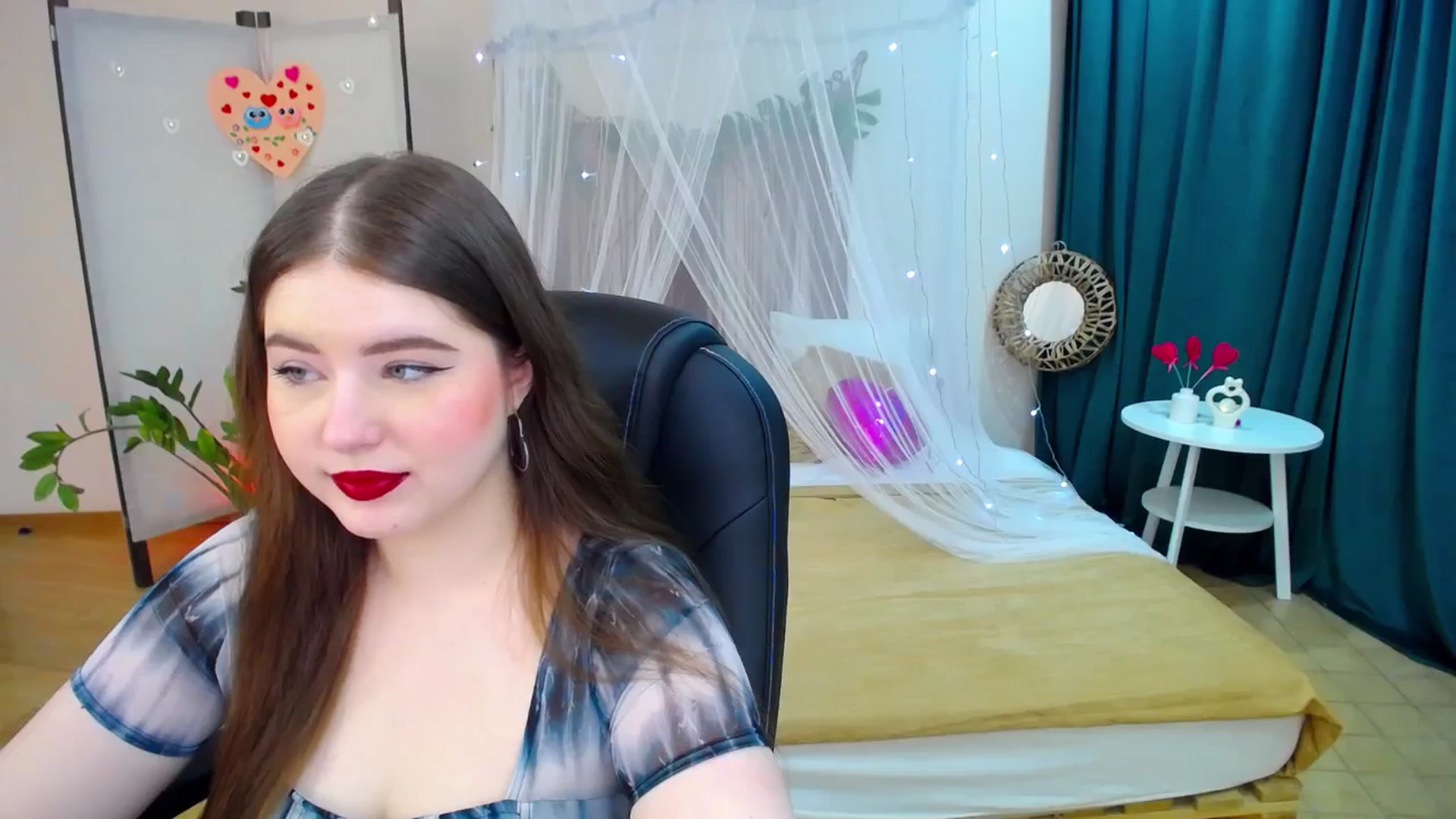 Gallery image thumbnail from AdmireMyEyes's myfreecams stream on, 02/28/2025, 19:29 image 4 of 20