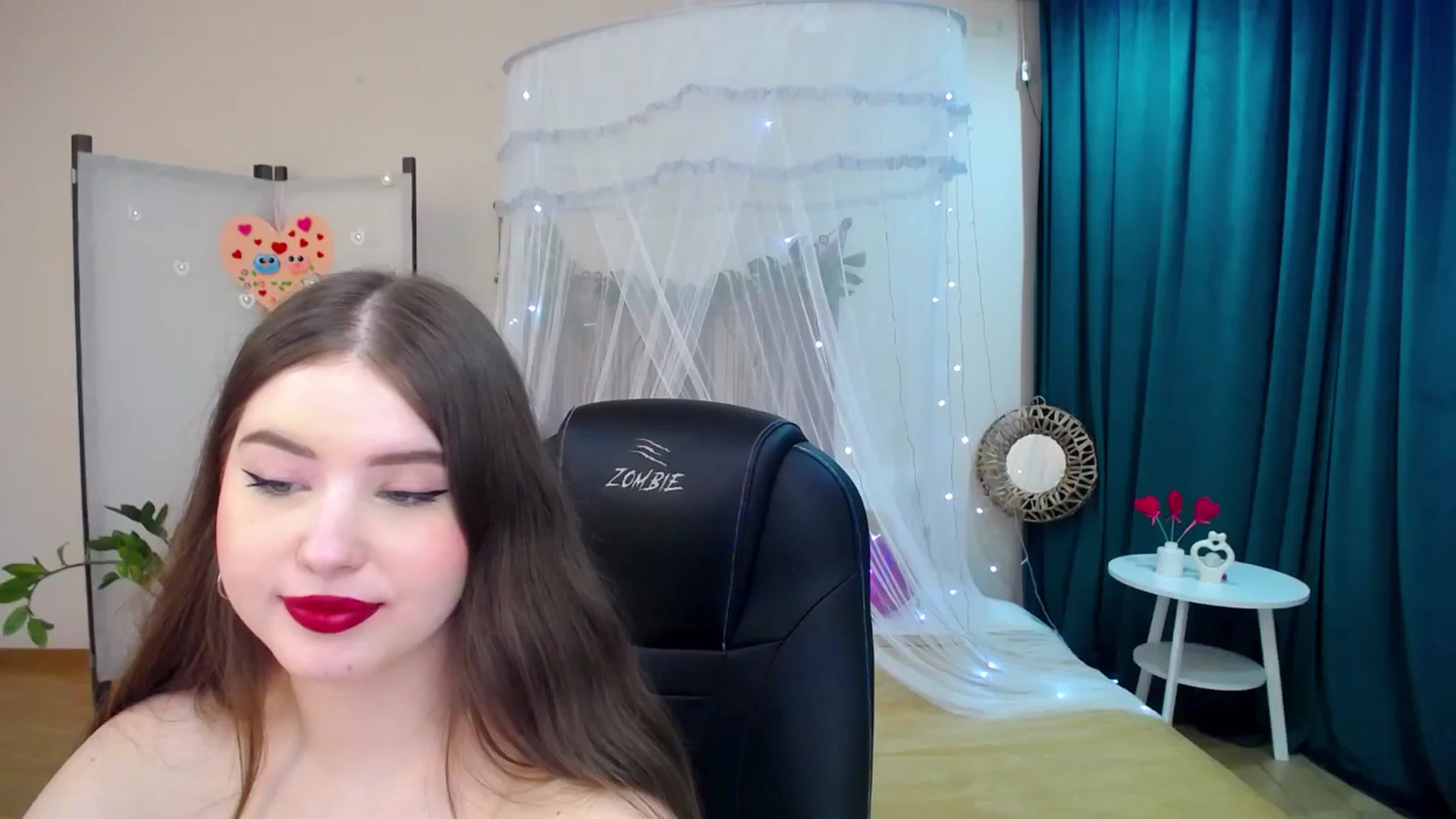 Gallery image thumbnail from AdmireMyEyes's myfreecams stream on, 02/28/2025, 22:36 image 19 of 20