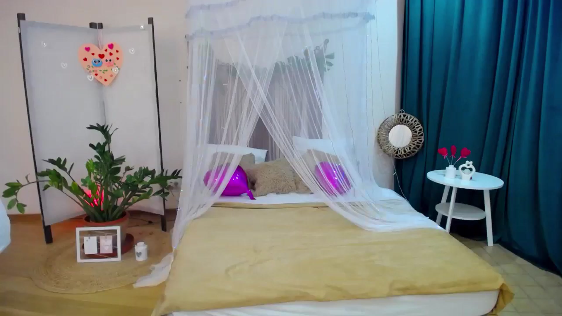 Gallery image thumbnail from AdmireMyEyes's myfreecams stream on, 02/28/2025, 22:36 image 7 of 20