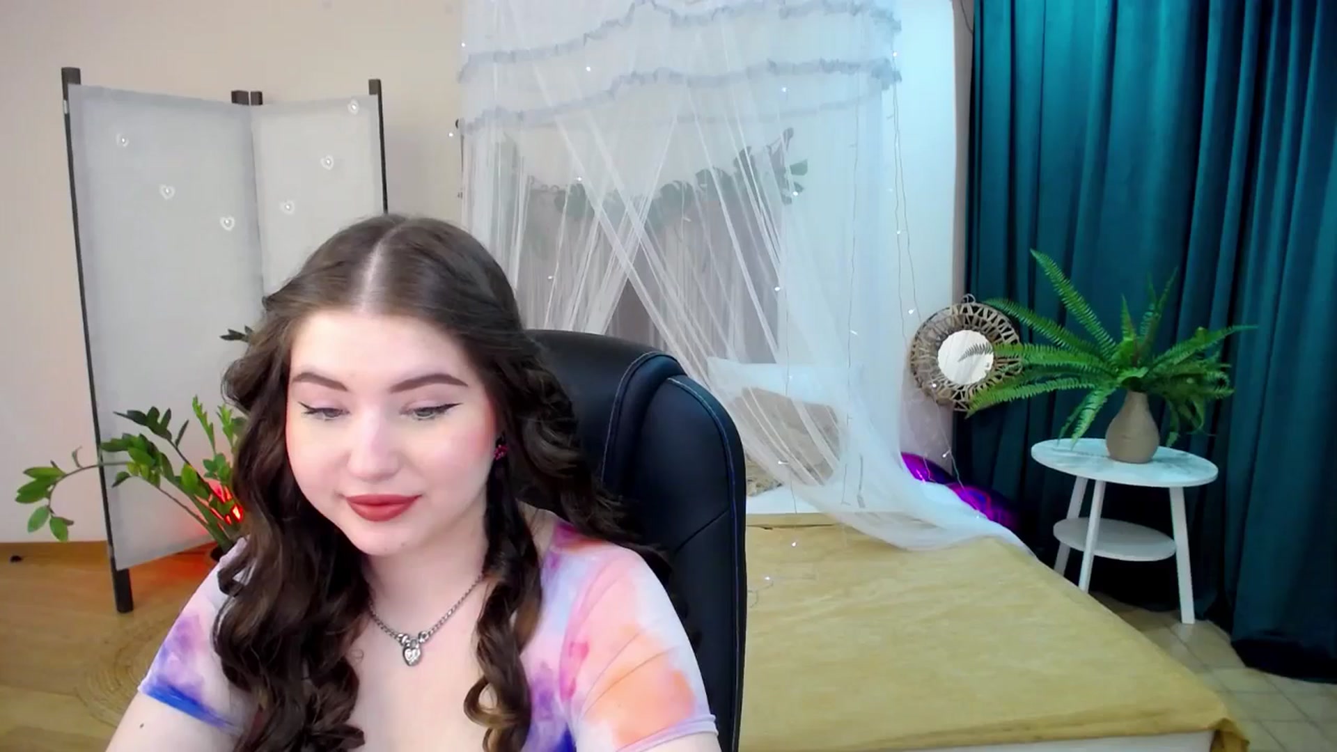 Gallery image thumbnail from AdmireMyEyes's myfreecams stream on, 03/04/2025, 04:46 image 9 of 20