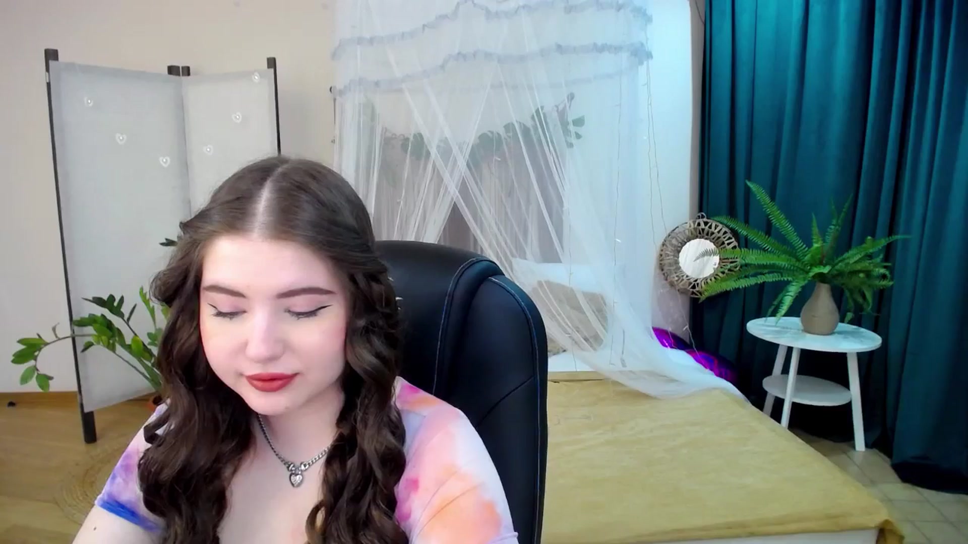 Gallery image thumbnail from AdmireMyEyes's myfreecams stream on, 03/04/2025, 04:46 image 7 of 20