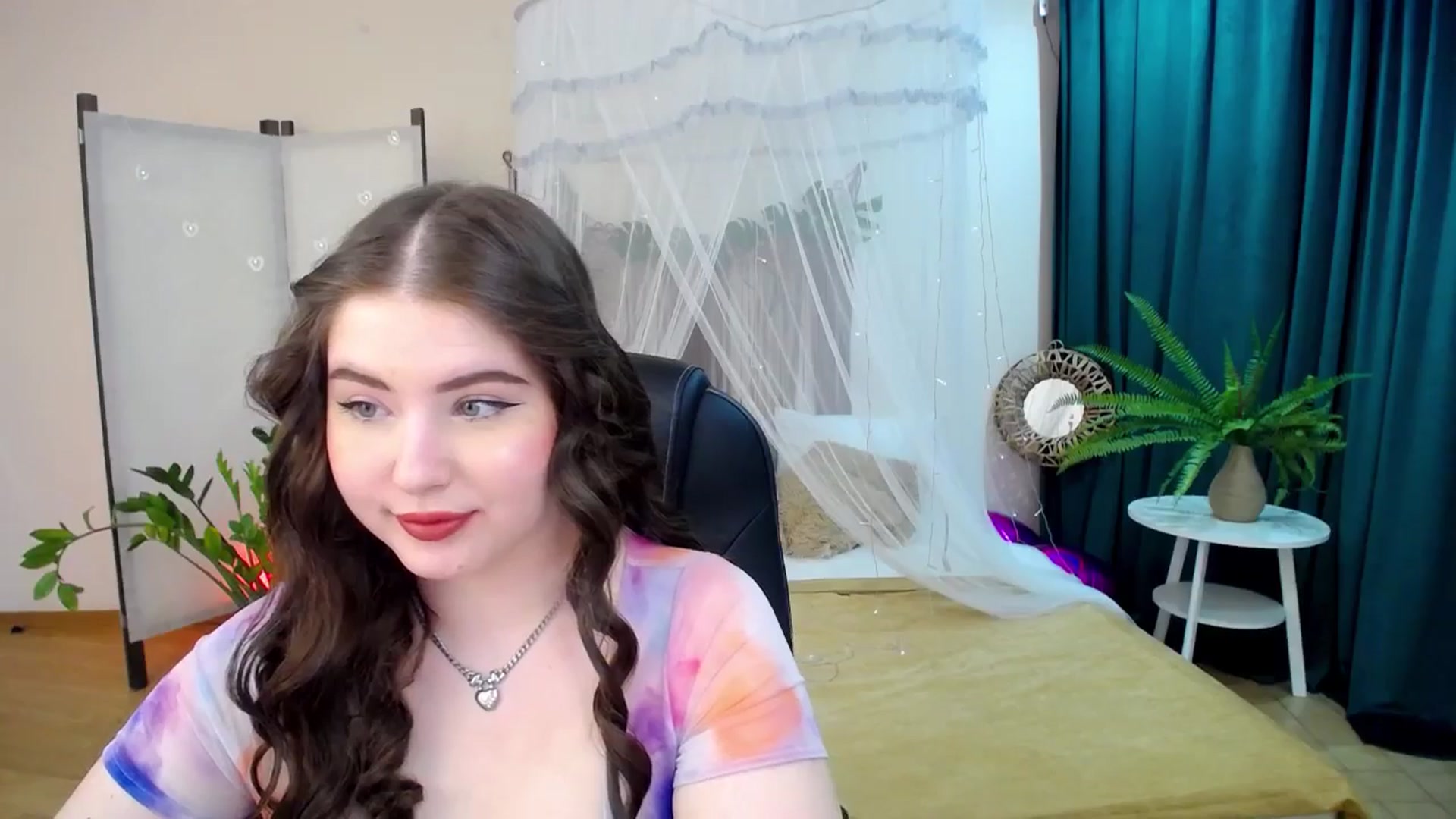 Gallery image thumbnail from AdmireMyEyes's myfreecams stream on, 03/04/2025, 04:46 image 18 of 20