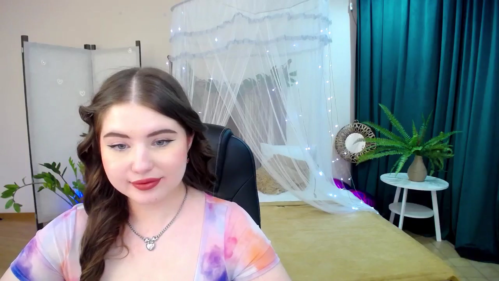 Gallery image thumbnail from AdmireMyEyes's myfreecams stream on, 03/04/2025, 09:50 image 20 of 20