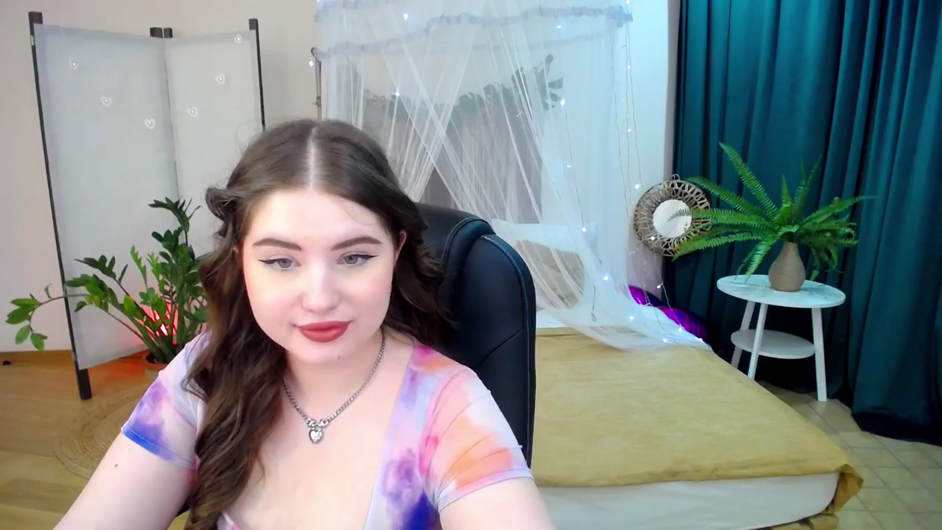 Gallery image thumbnail from AdmireMyEyes's myfreecams stream on, 03/04/2025, 09:50 image 15 of 20