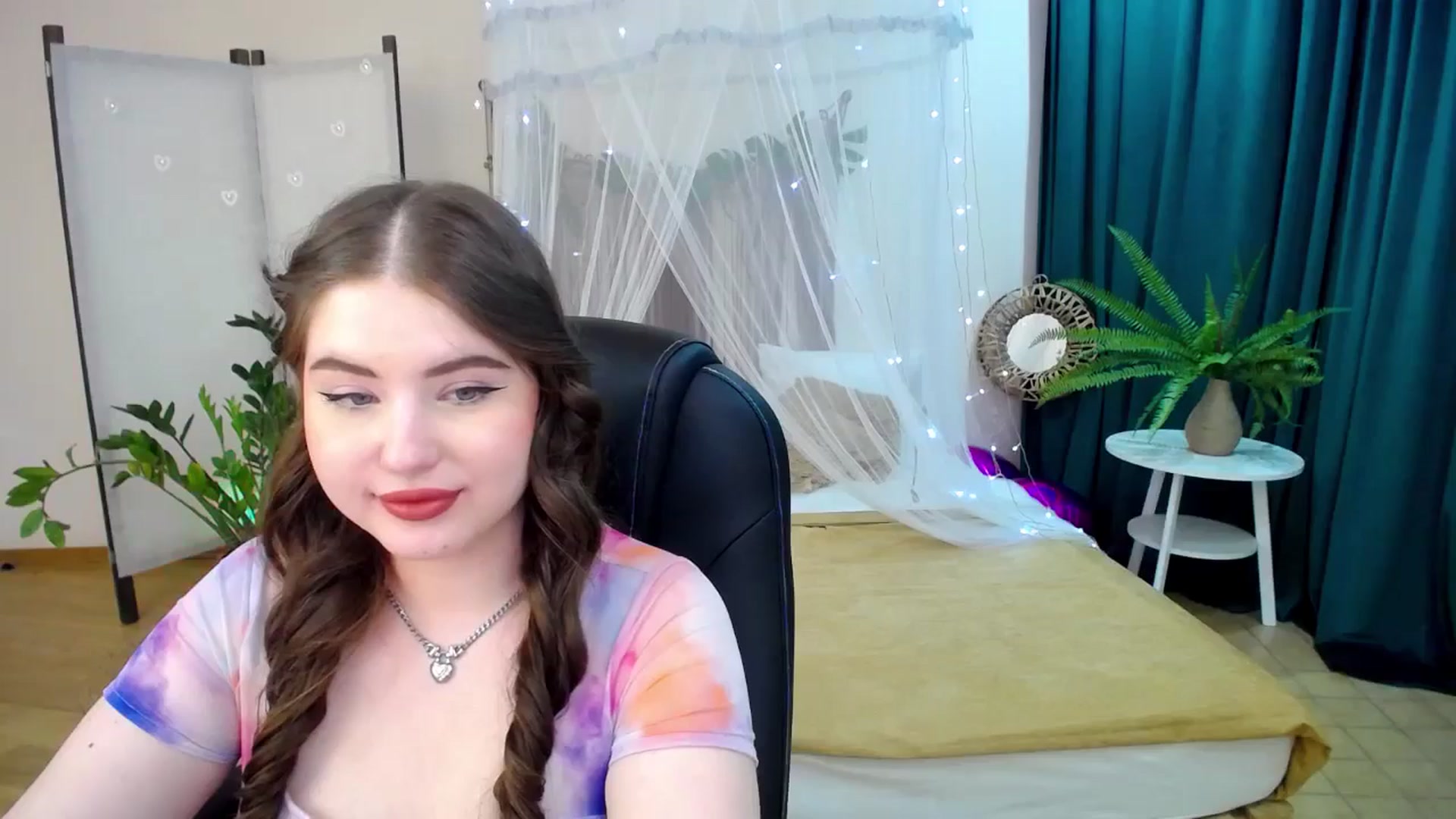 Gallery image thumbnail from AdmireMyEyes's myfreecams stream on, 03/04/2025, 09:50 image 9 of 20