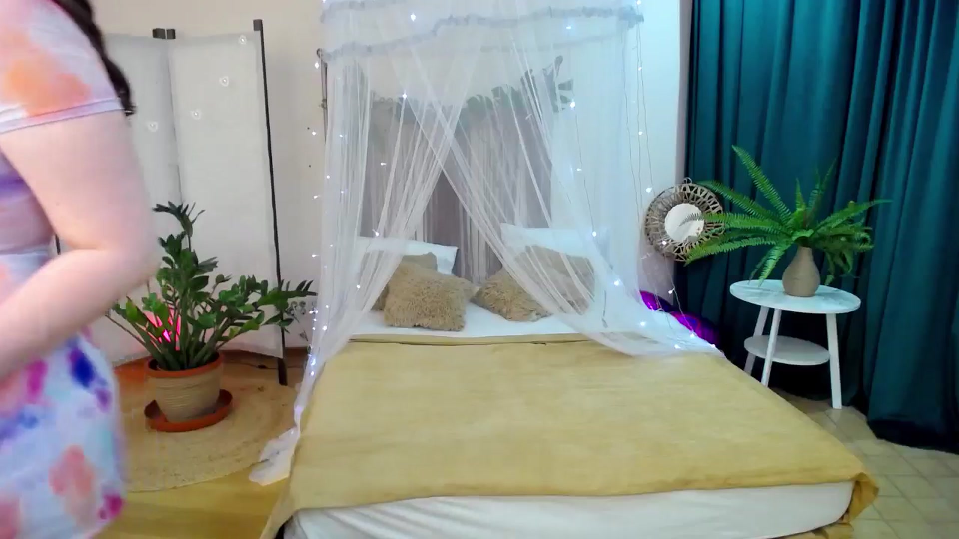 Gallery image thumbnail from AdmireMyEyes's myfreecams stream on, 03/04/2025, 09:50 image 17 of 20
