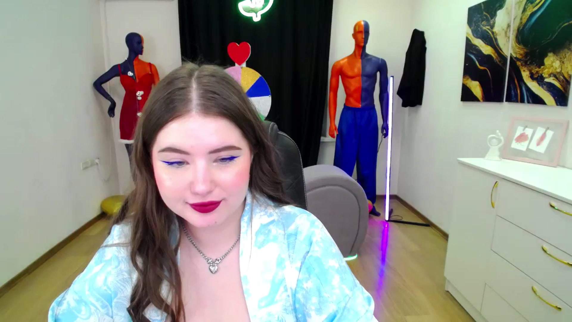 Gallery image thumbnail from AdmireMyEyes's myfreecams stream on, 03/05/2025, 06:25 image 3 of 20
