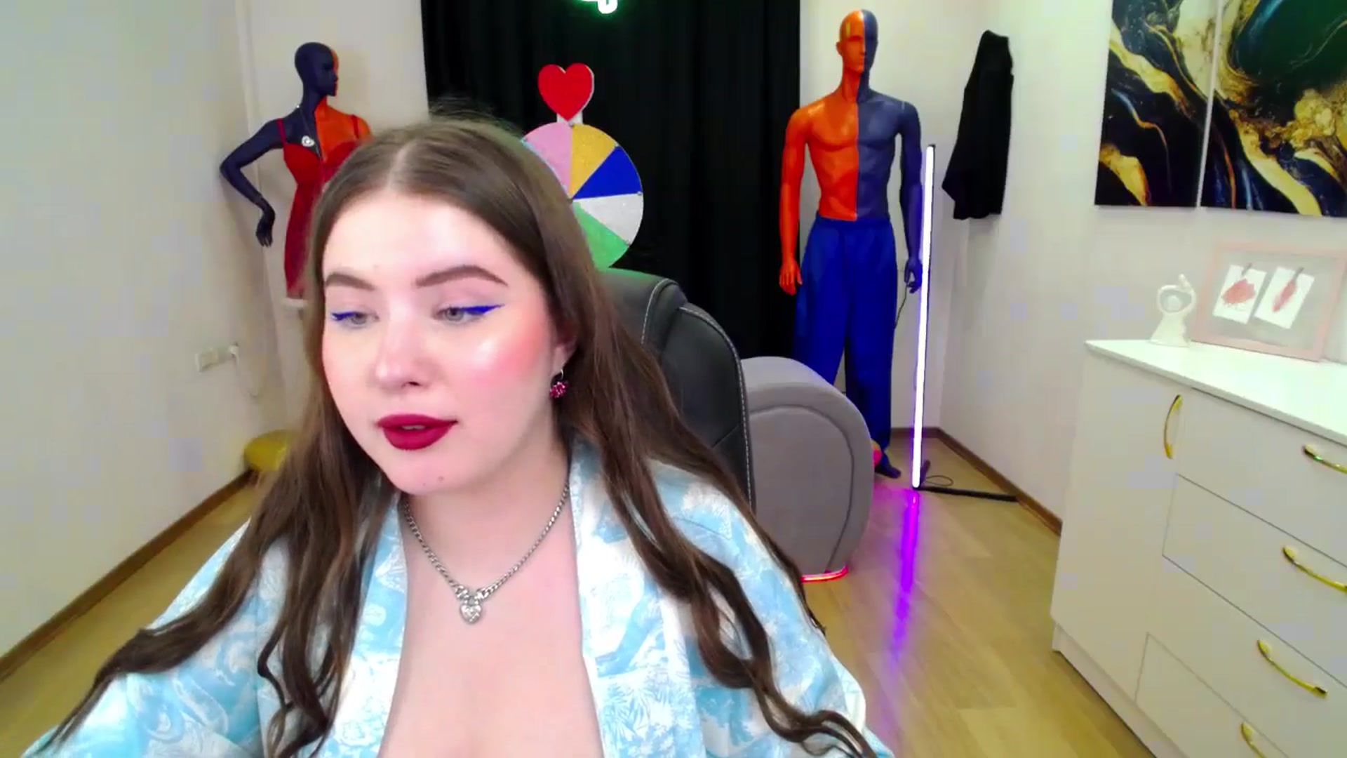 Gallery image thumbnail from AdmireMyEyes's myfreecams stream on, 03/05/2025, 07:22 image 3 of 20