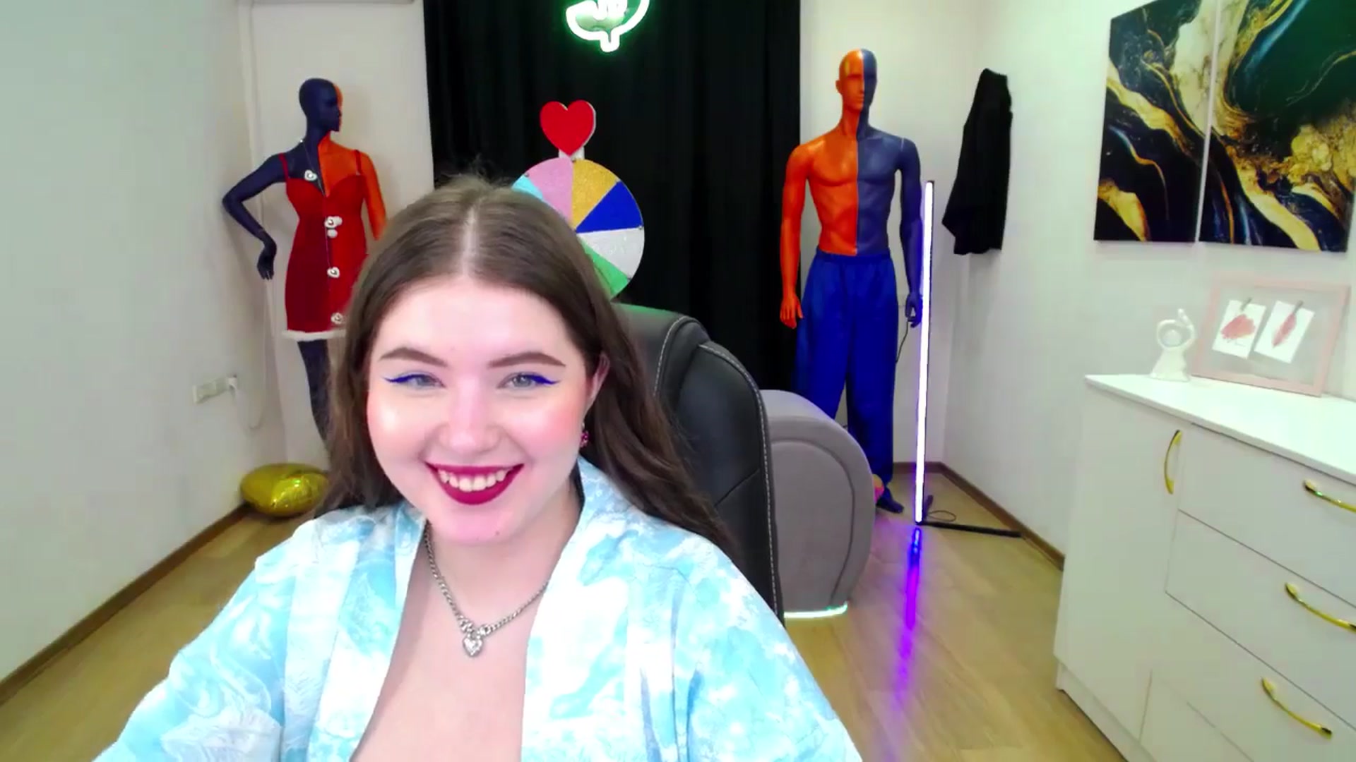 Gallery image thumbnail from AdmireMyEyes's myfreecams stream on, 03/05/2025, 08:33 image 4 of 20