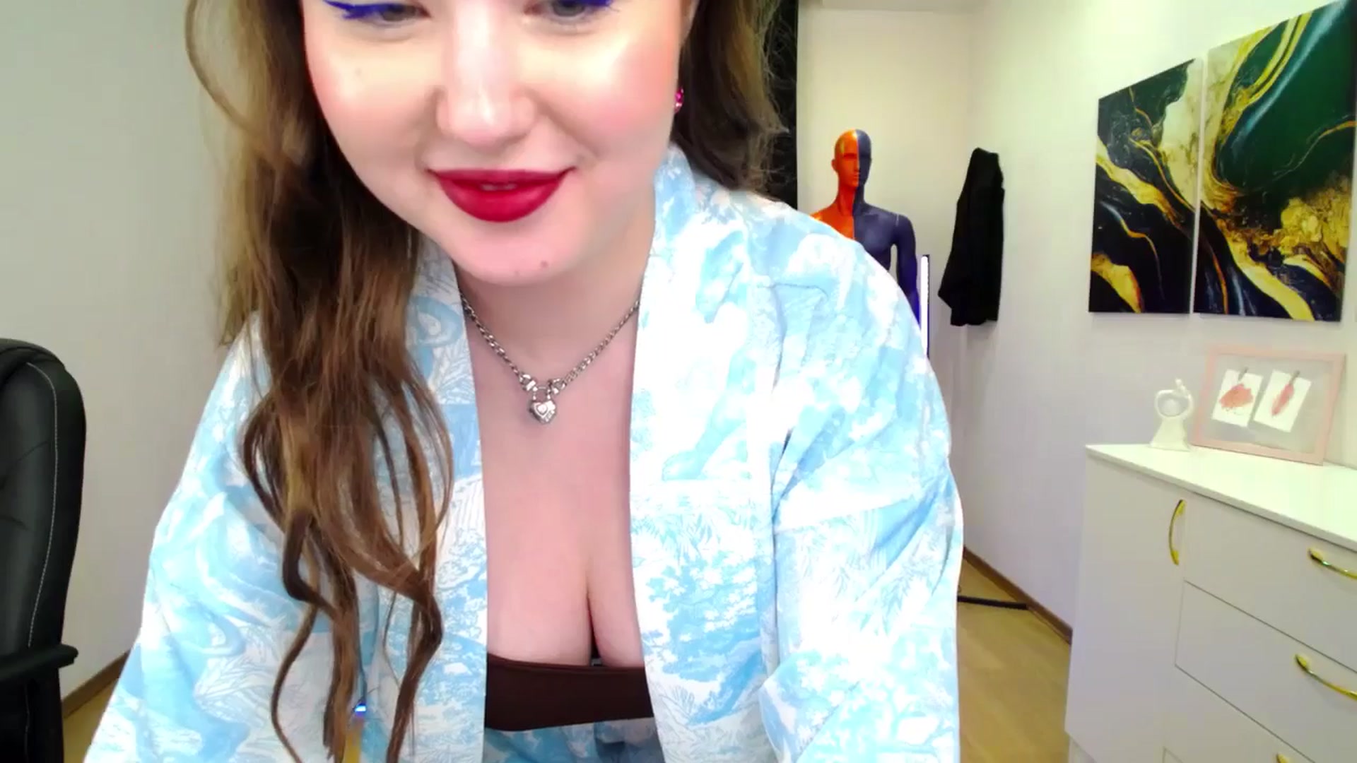 Gallery image thumbnail from AdmireMyEyes's myfreecams stream on, 03/05/2025, 08:33 image 13 of 20
