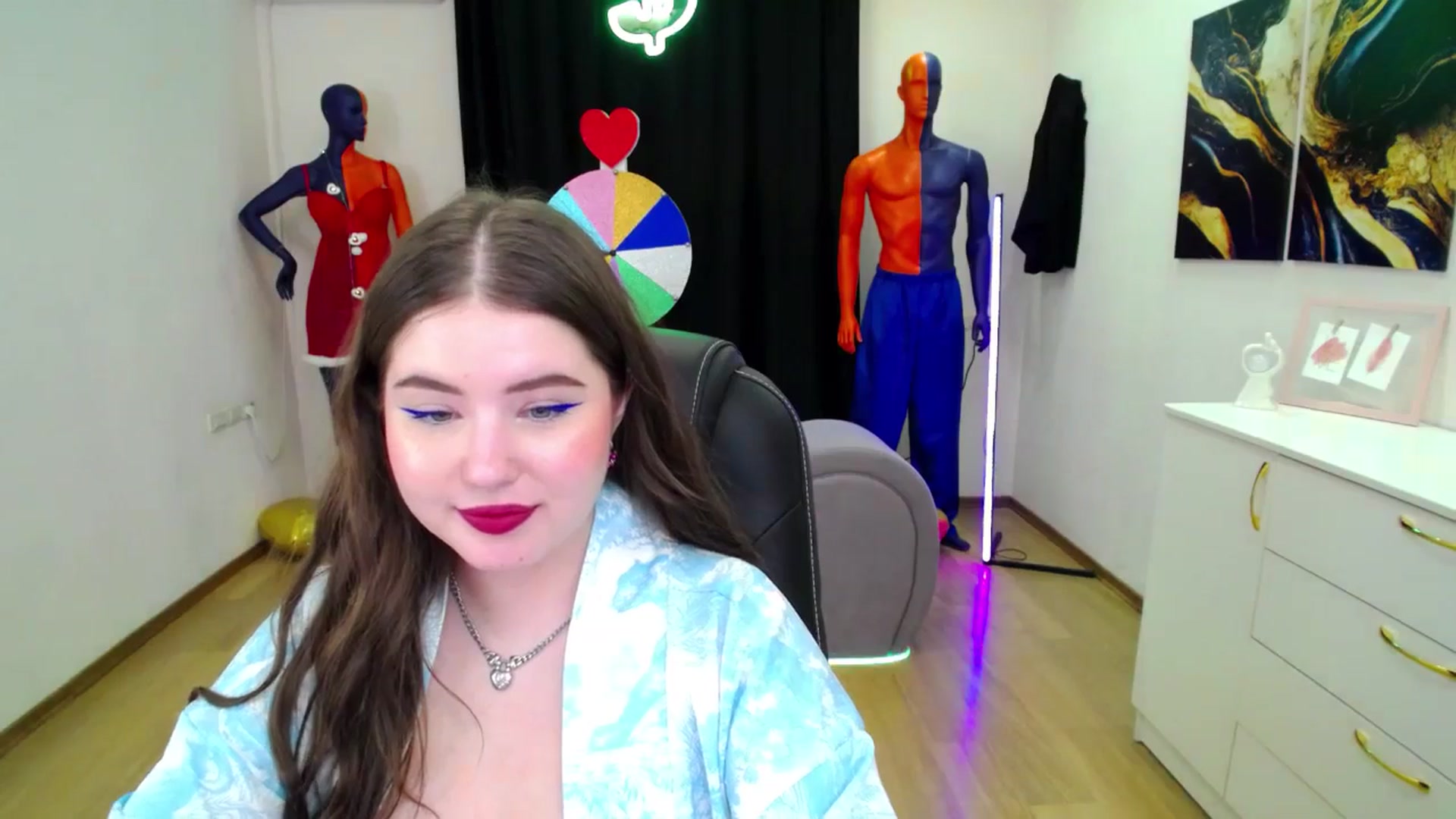 Gallery image thumbnail from AdmireMyEyes's myfreecams stream on, 03/05/2025, 08:33 image 9 of 20