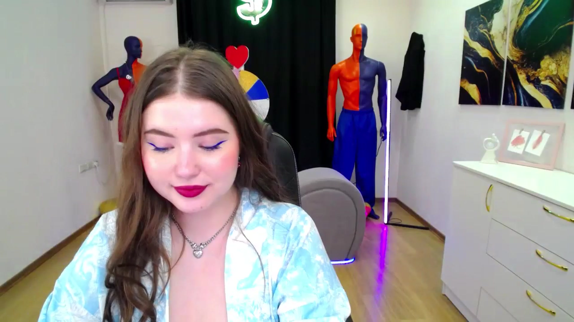 Gallery image thumbnail from AdmireMyEyes's myfreecams stream on, 03/05/2025, 09:44 image 11 of 20