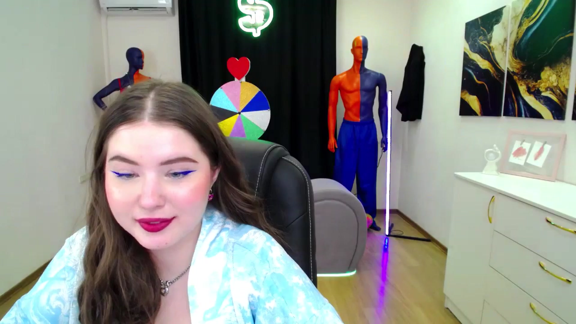 Gallery image thumbnail from AdmireMyEyes's myfreecams stream on, 03/05/2025, 09:44 image 20 of 20
