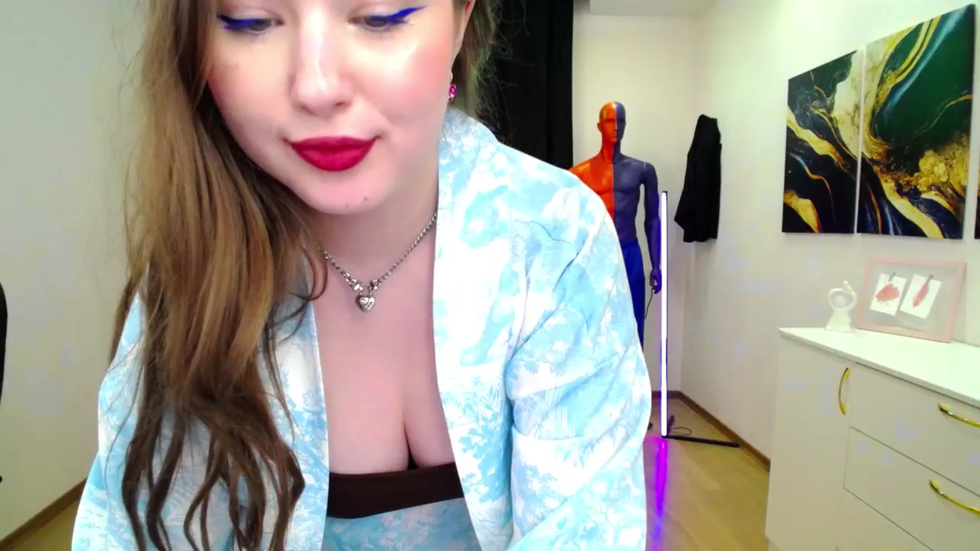 Gallery image thumbnail from AdmireMyEyes's myfreecams stream on, 03/05/2025, 09:44 image 7 of 20