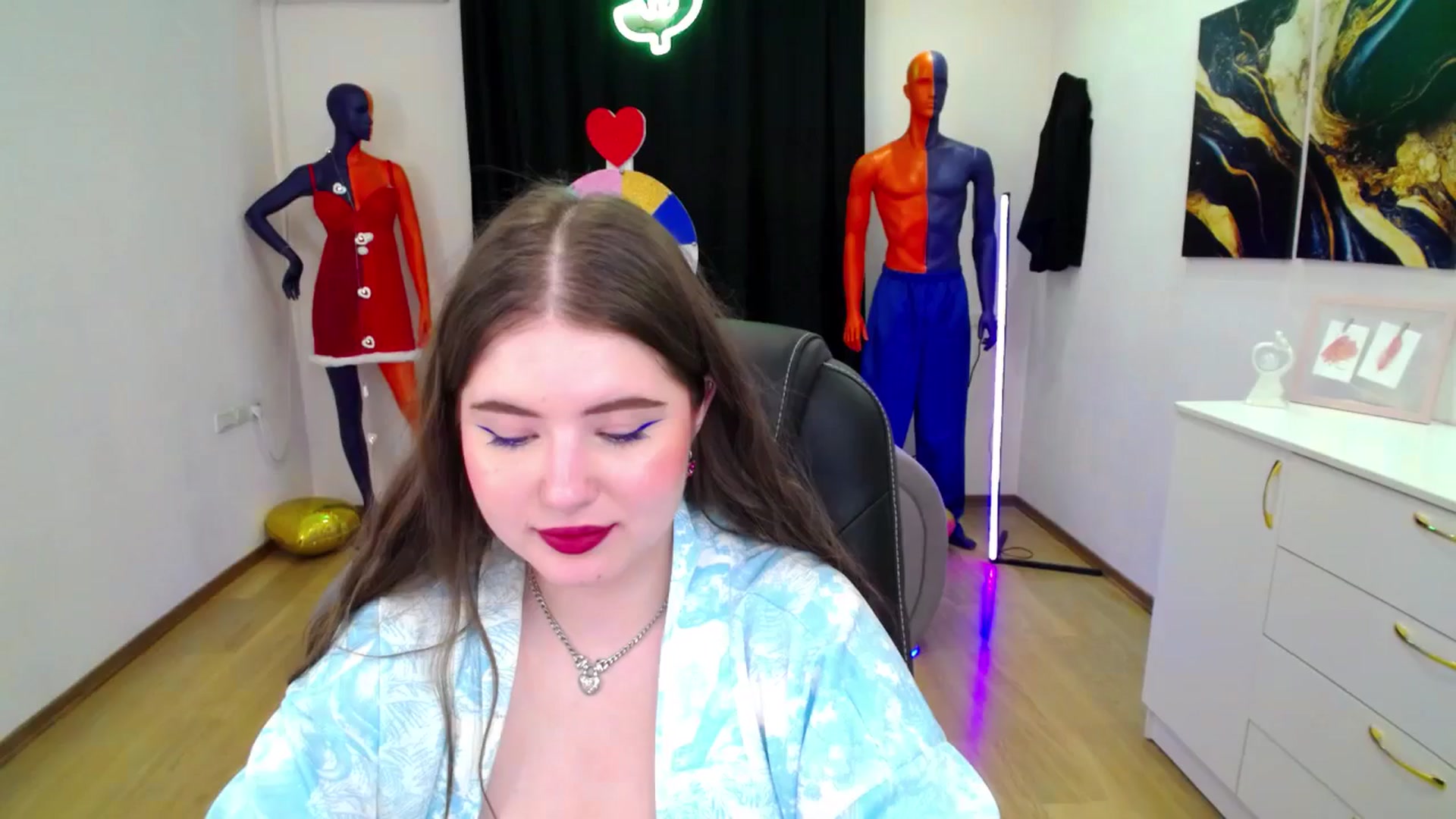Gallery image thumbnail from AdmireMyEyes's myfreecams stream on, 03/05/2025, 09:44 image 1 of 20