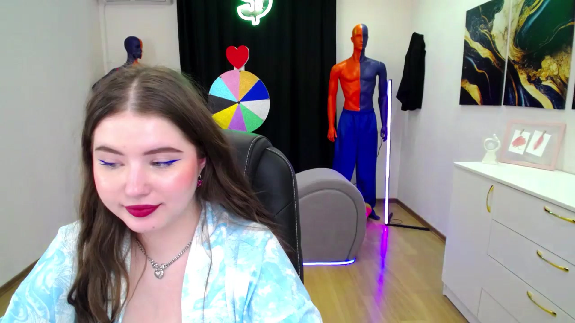 Gallery image thumbnail from AdmireMyEyes's myfreecams stream on, 03/05/2025, 09:44 image 12 of 20