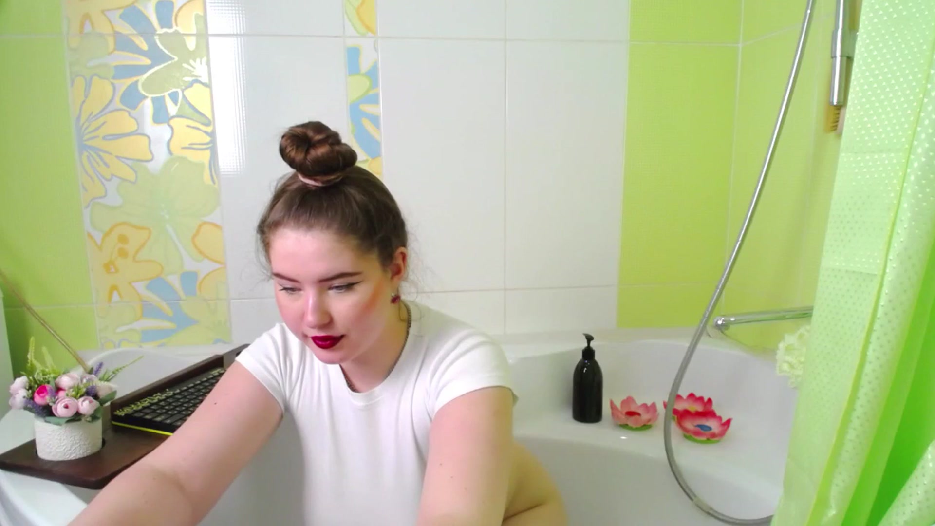 Gallery image thumbnail from AdmireMyEyes's myfreecams stream on, 03/06/2025, 07:48 image 14 of 20