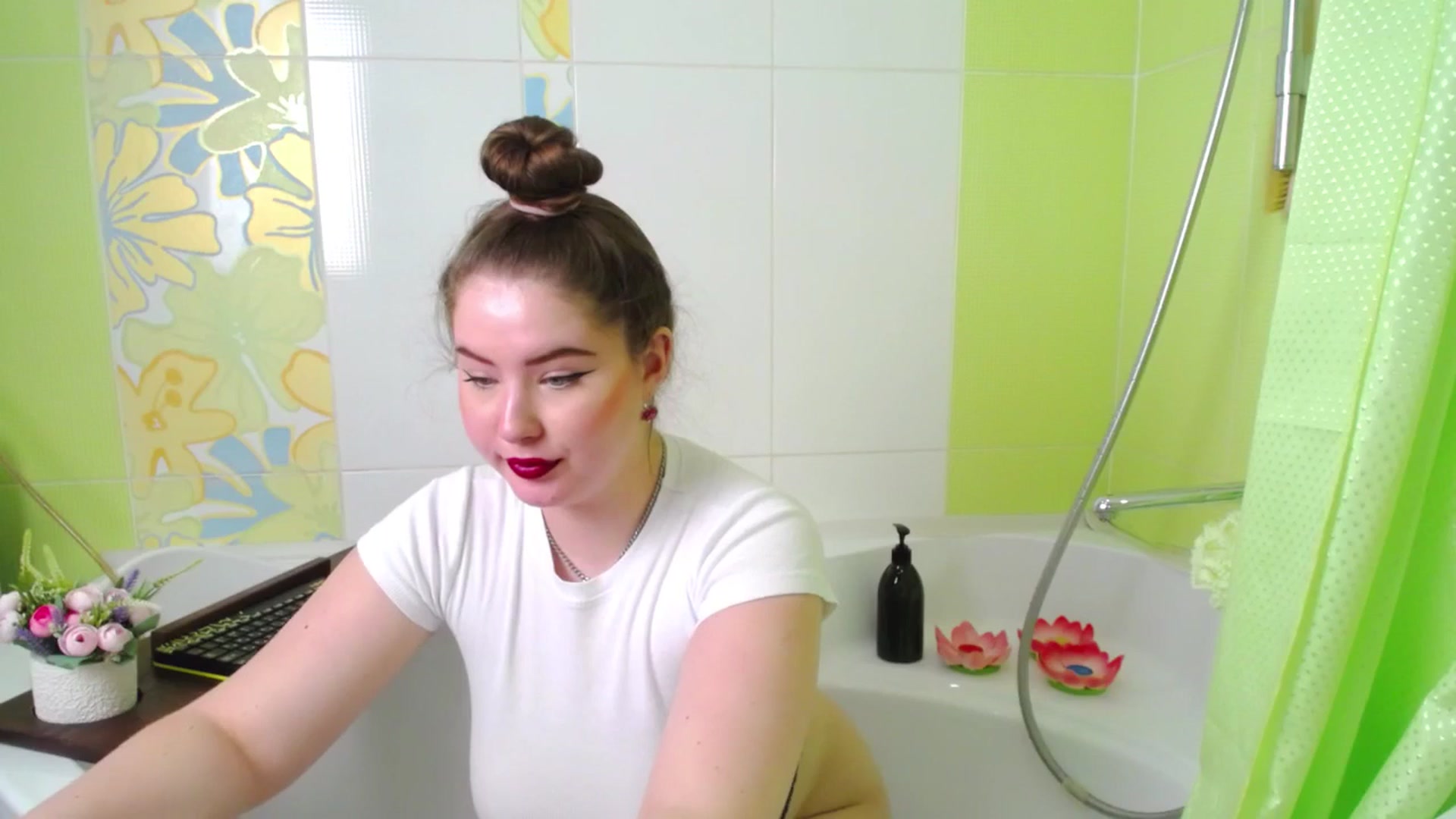 Gallery image thumbnail from AdmireMyEyes's myfreecams stream on, 03/06/2025, 07:48 image 3 of 20