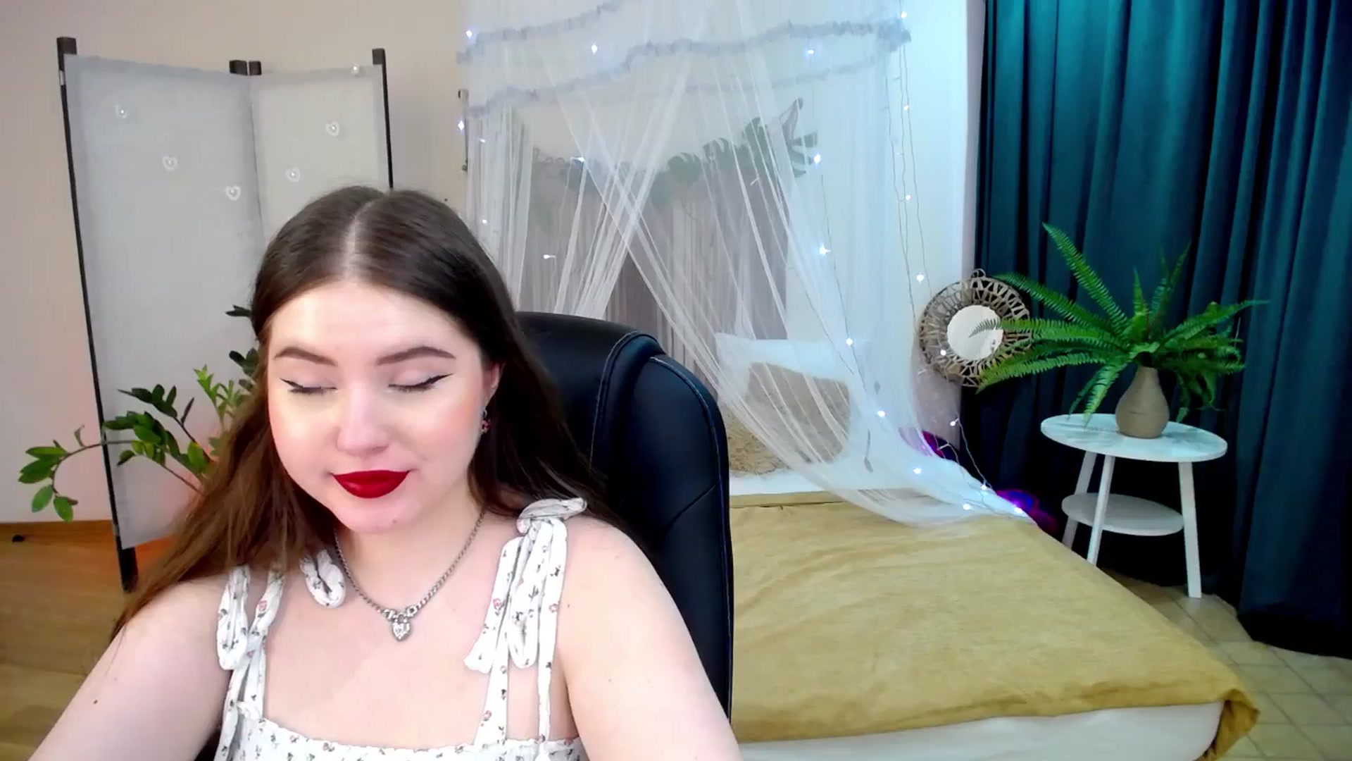Gallery image thumbnail from AdmireMyEyes's myfreecams stream on, 03/06/2025, 09:48 image 8 of 20