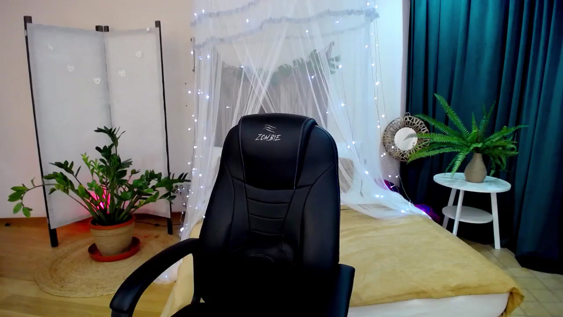 Gallery image thumbnail from AdmireMyEyes's myfreecams stream on, 03/06/2025, 09:48 image 9 of 20