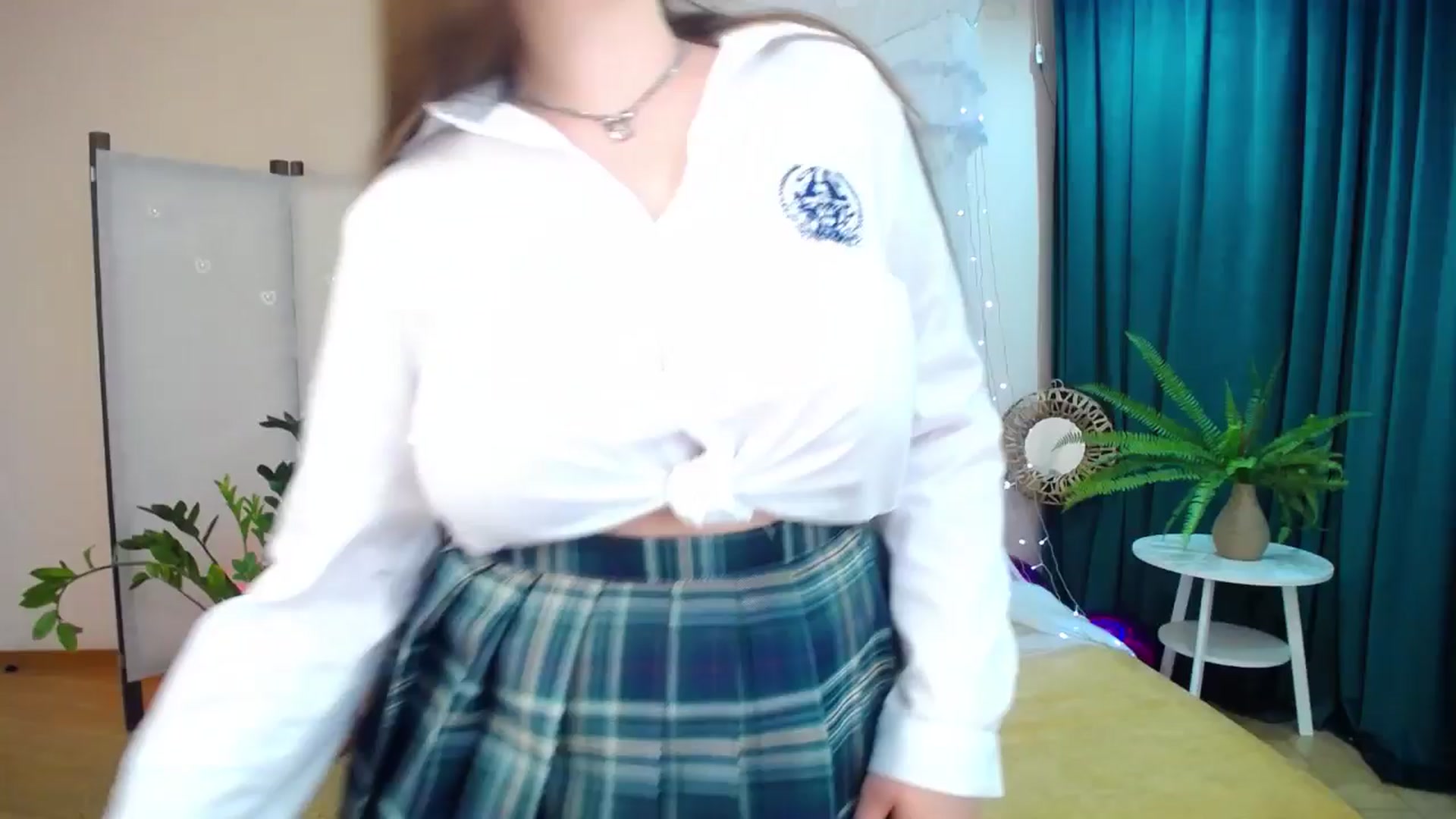 Gallery image thumbnail from AdmireMyEyes's myfreecams stream on, 03/07/2025, 19:04 image 16 of 20