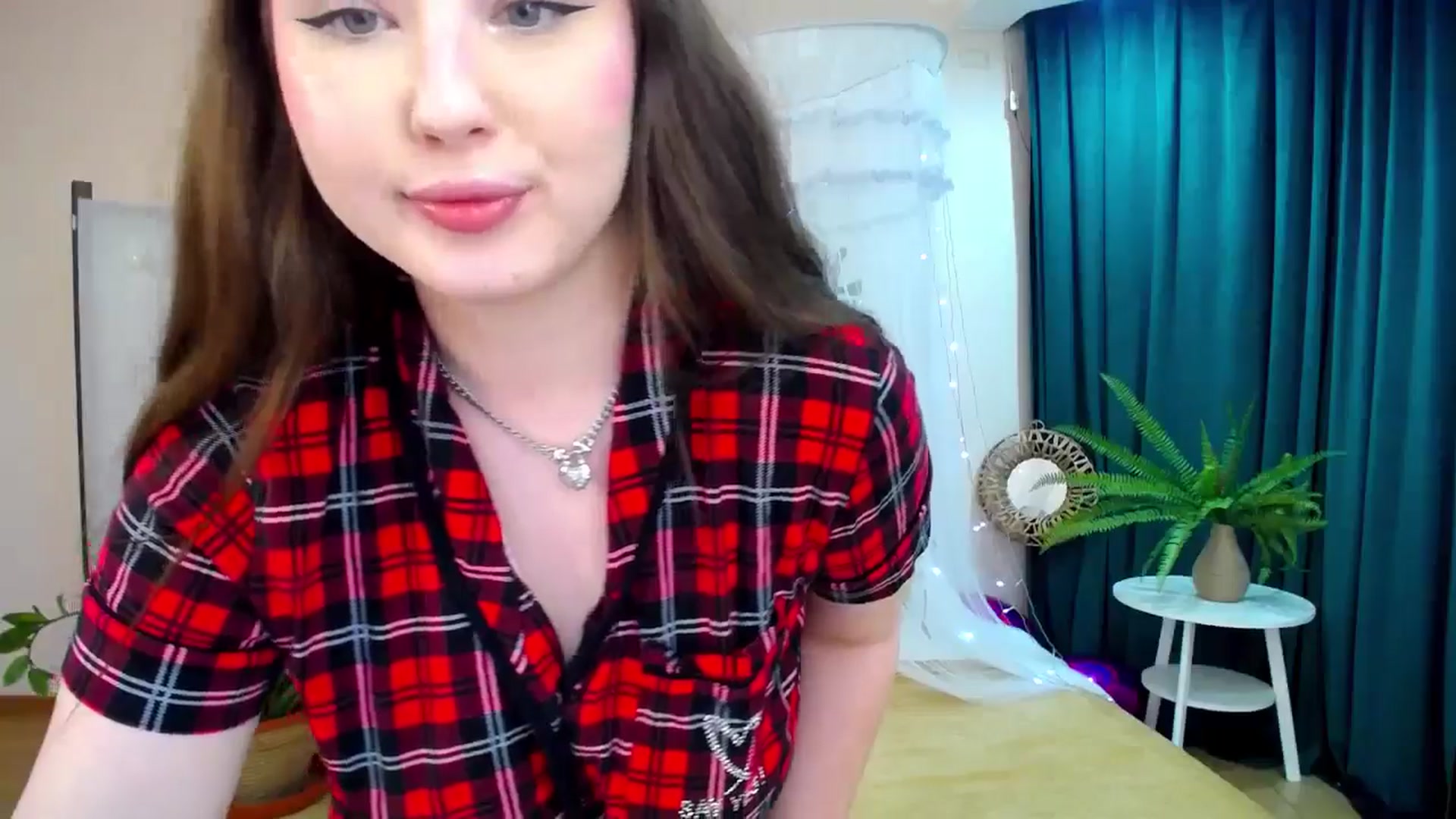 Gallery image thumbnail from AdmireMyEyes's myfreecams stream on, 03/07/2025, 21:31 image 18 of 20