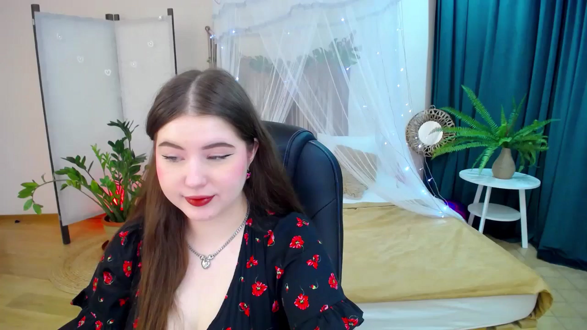 Gallery image thumbnail from AdmireMyEyes's myfreecams stream on, 03/08/2025, 18:44 image 18 of 20