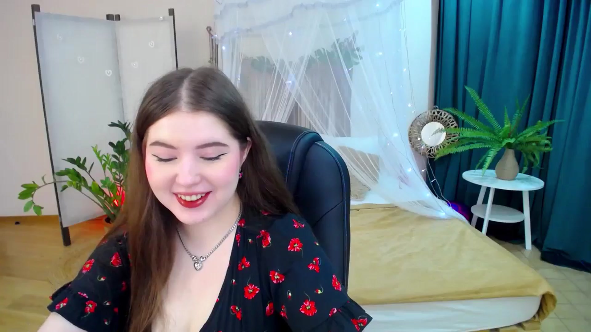 Gallery image thumbnail from AdmireMyEyes's myfreecams stream on, 03/08/2025, 18:44 image 16 of 20