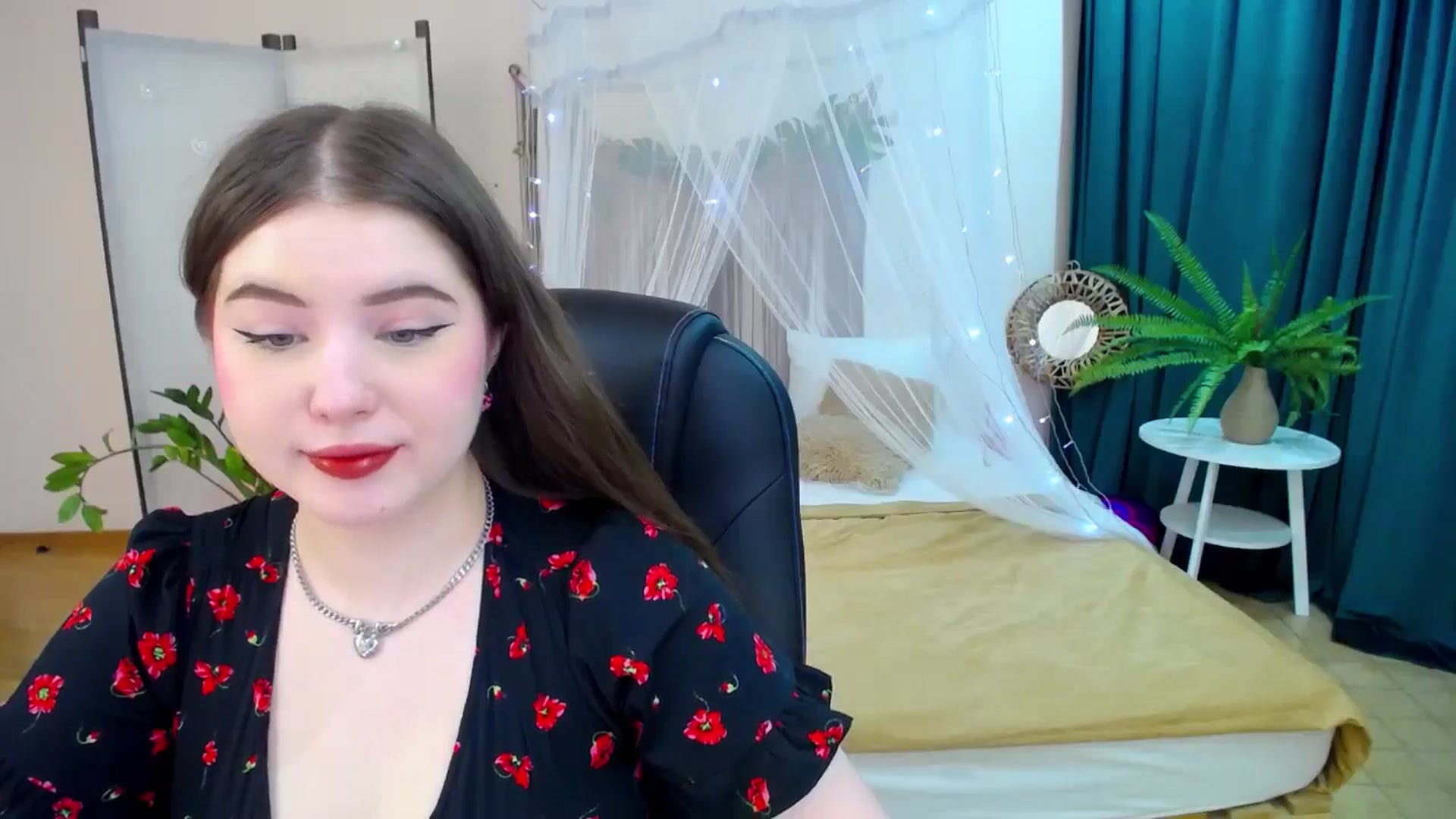 Gallery image thumbnail from AdmireMyEyes's myfreecams stream on, 03/08/2025, 18:44 image 19 of 20
