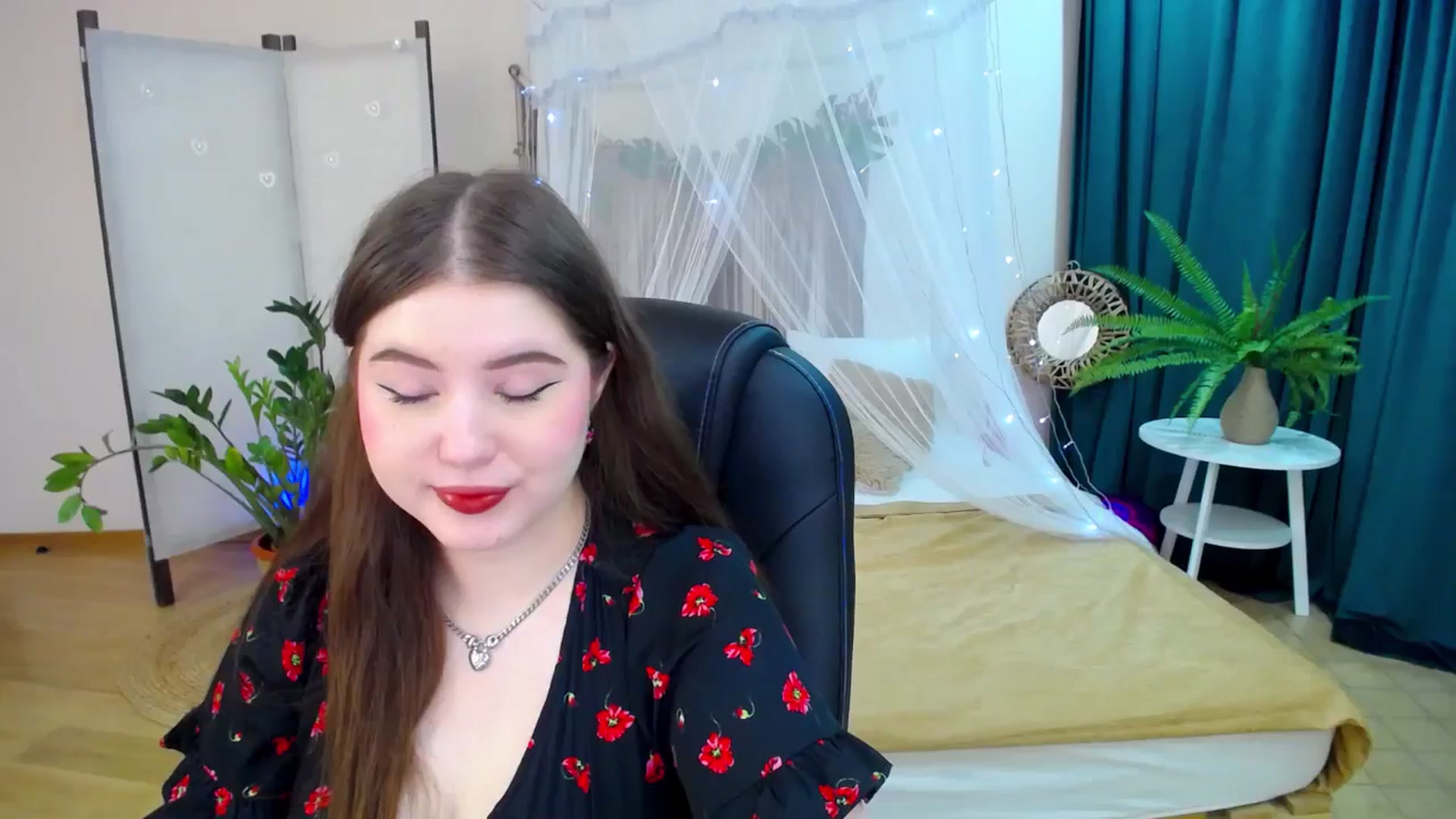 Gallery image thumbnail from AdmireMyEyes's myfreecams stream on, 03/08/2025, 18:44 image 17 of 20