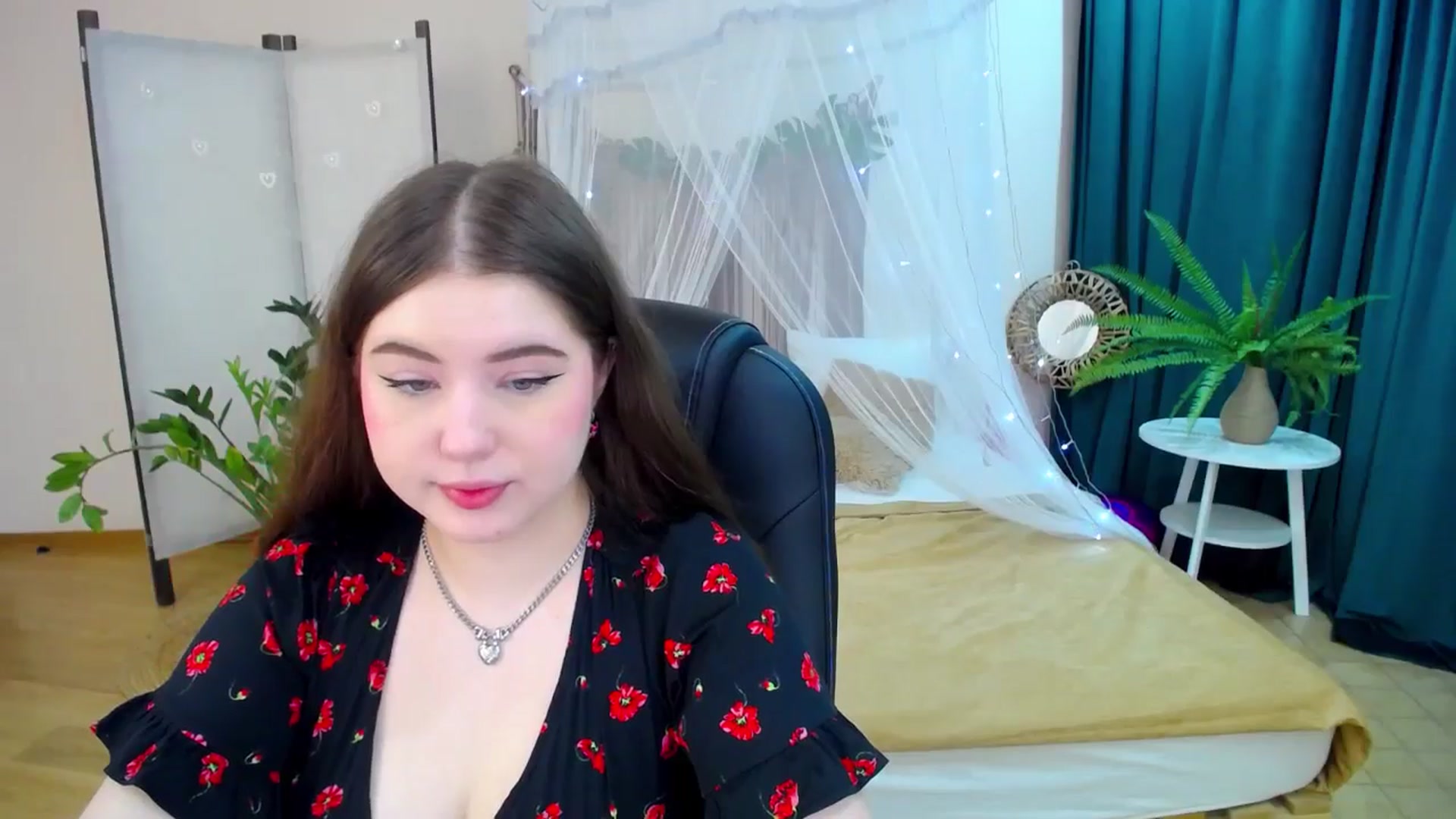 Gallery image thumbnail from AdmireMyEyes's myfreecams stream on, 03/08/2025, 18:44 image 2 of 20