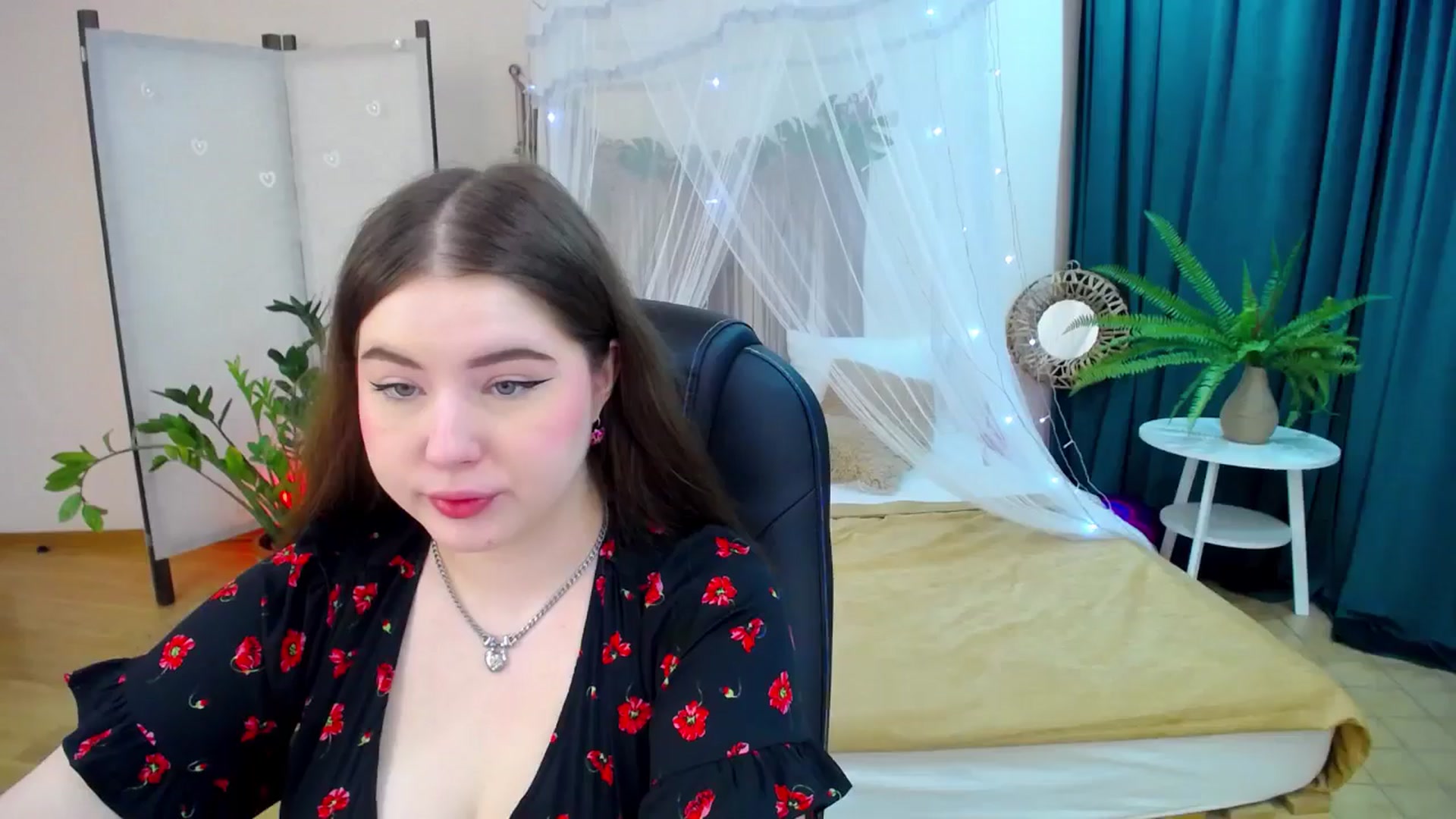 Gallery image thumbnail from AdmireMyEyes's myfreecams stream on, 03/08/2025, 18:44 image 1 of 20