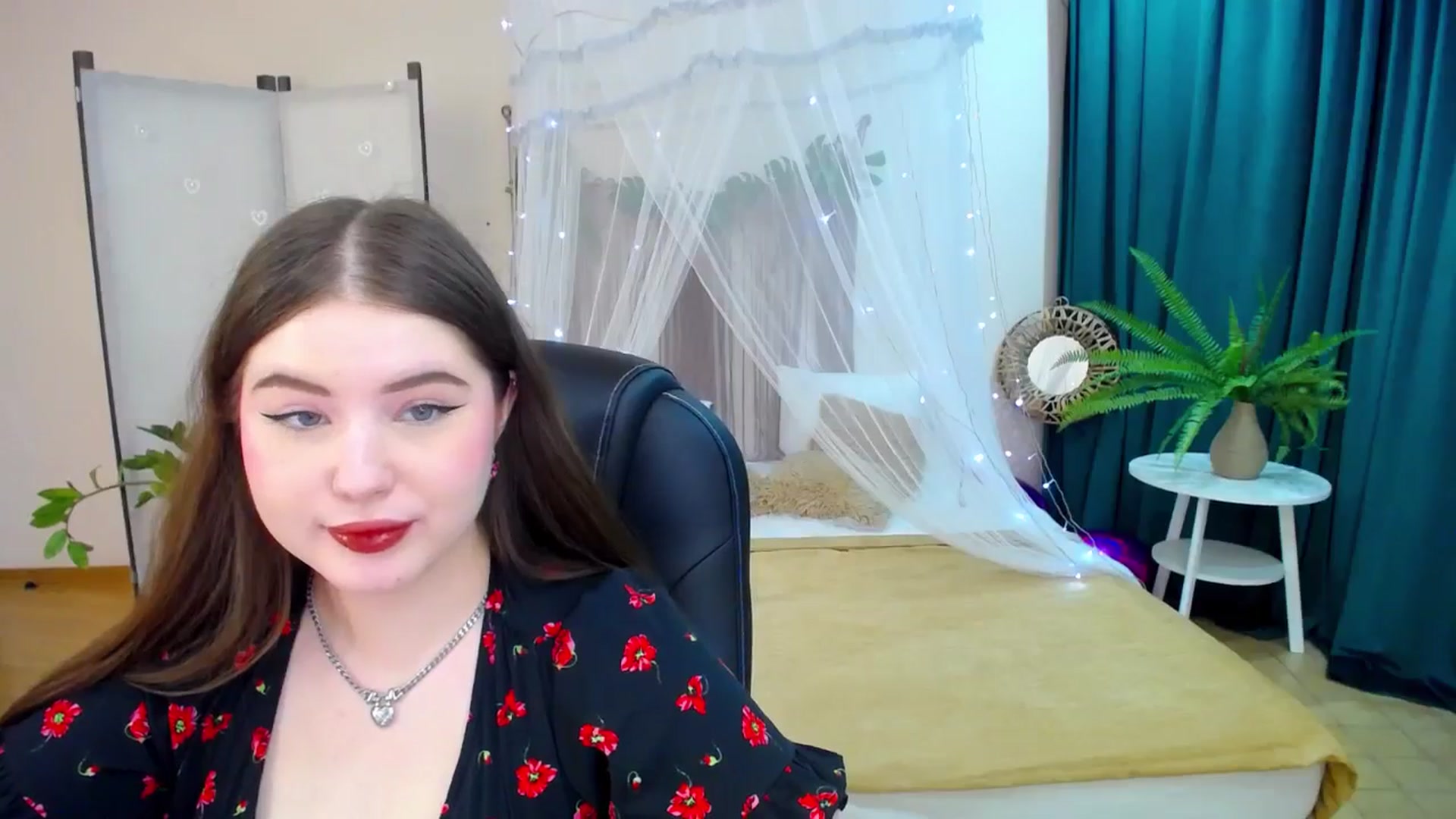 Gallery image thumbnail from AdmireMyEyes's myfreecams stream on, 03/08/2025, 20:47 image 7 of 20