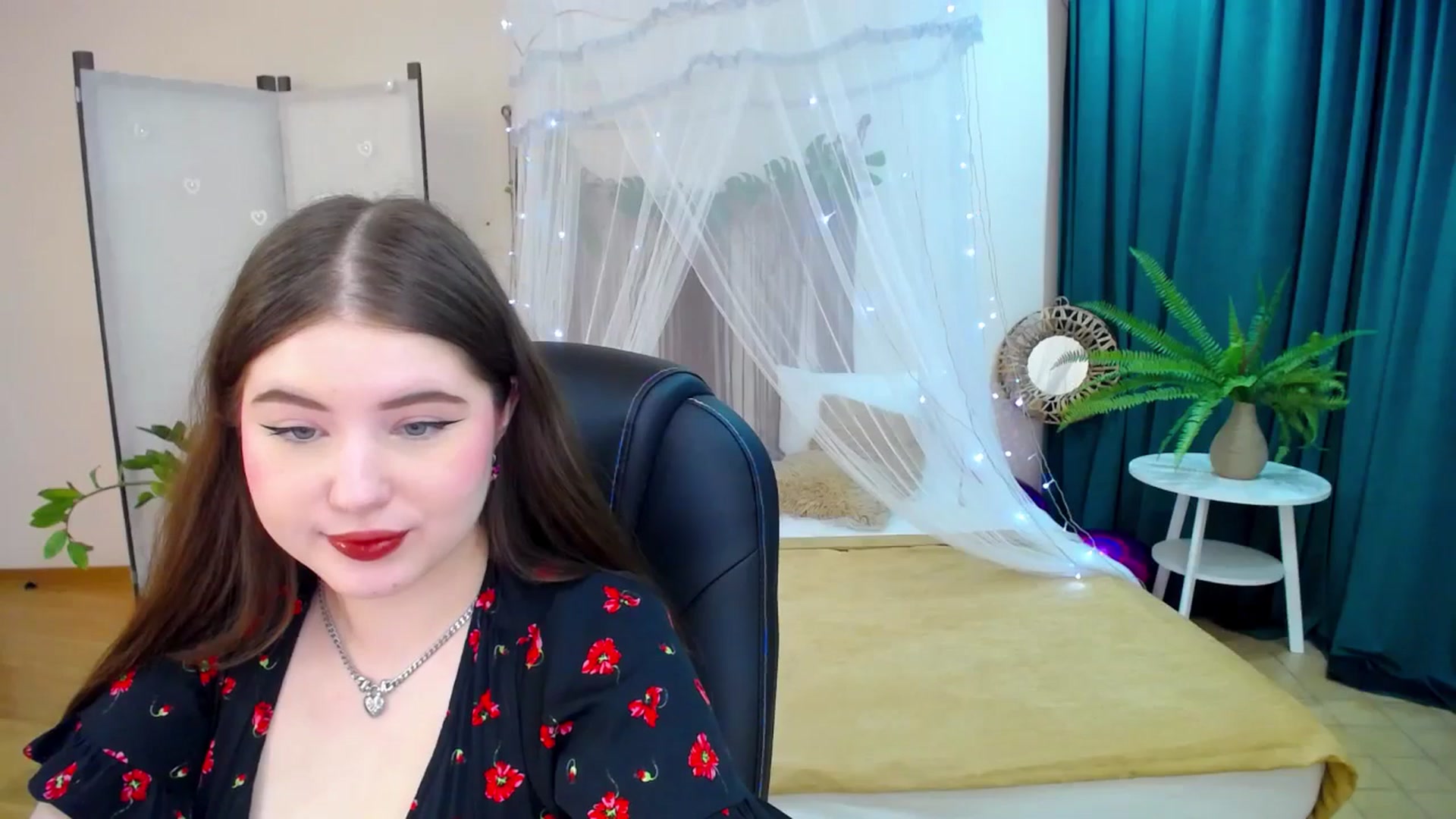 Gallery image thumbnail from AdmireMyEyes's myfreecams stream on, 03/08/2025, 20:47 image 6 of 20