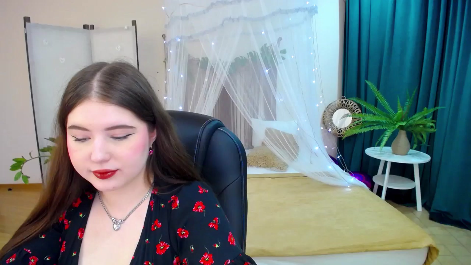 Gallery image thumbnail from AdmireMyEyes's myfreecams stream on, 03/08/2025, 20:47 image 1 of 20