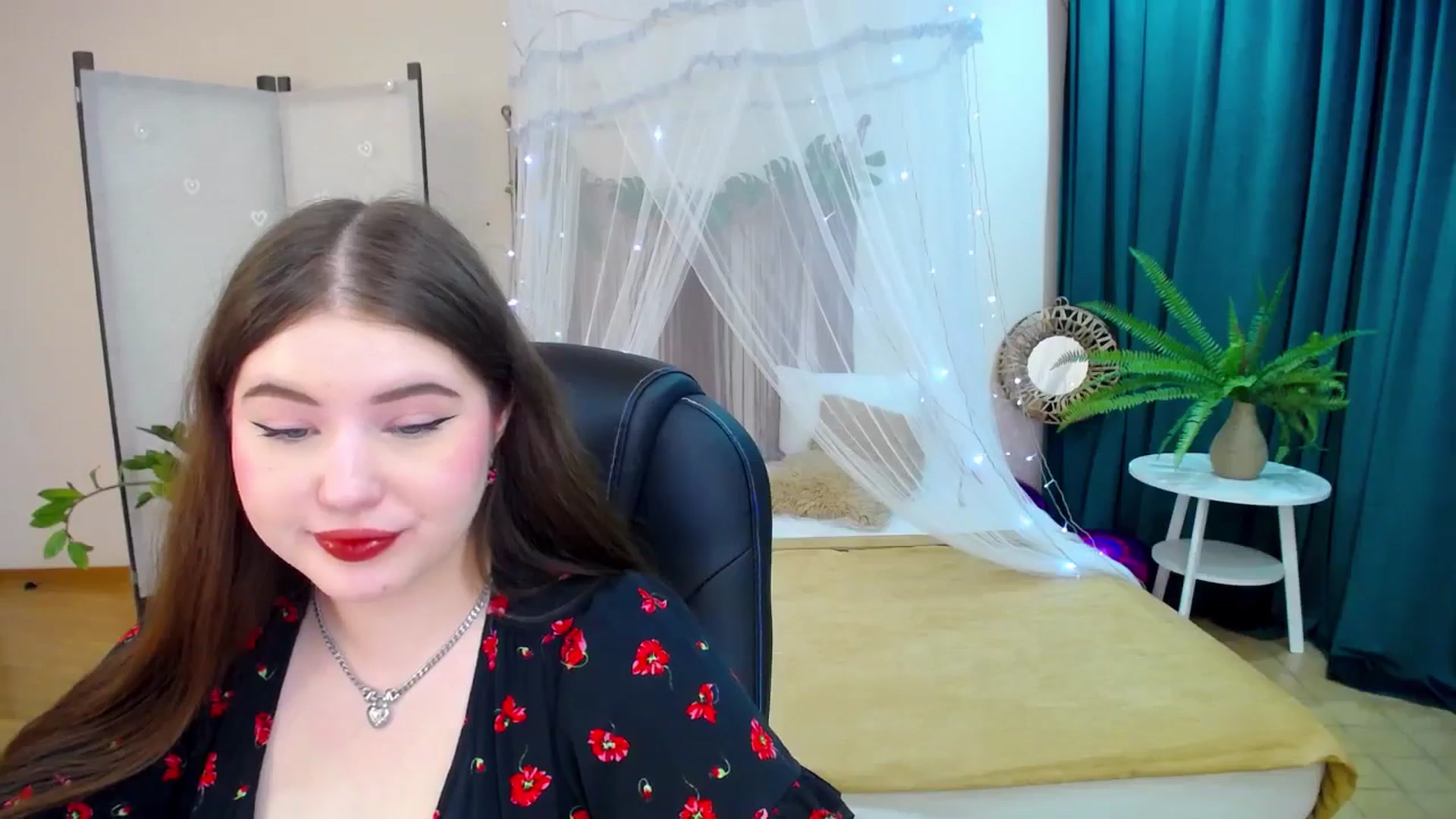 Gallery image thumbnail from AdmireMyEyes's myfreecams stream on, 03/08/2025, 20:47 image 2 of 20