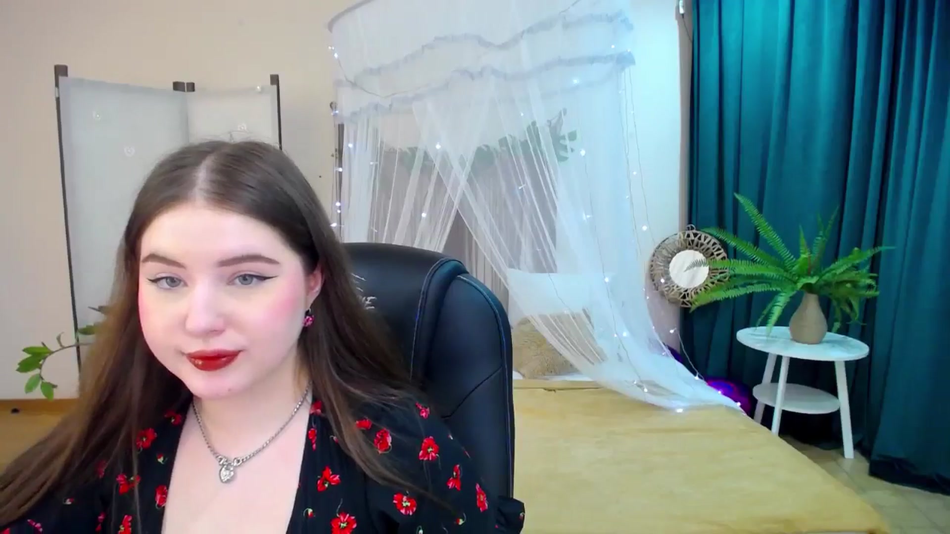 Gallery image thumbnail from AdmireMyEyes's myfreecams stream on, 03/08/2025, 23:39 image 18 of 20