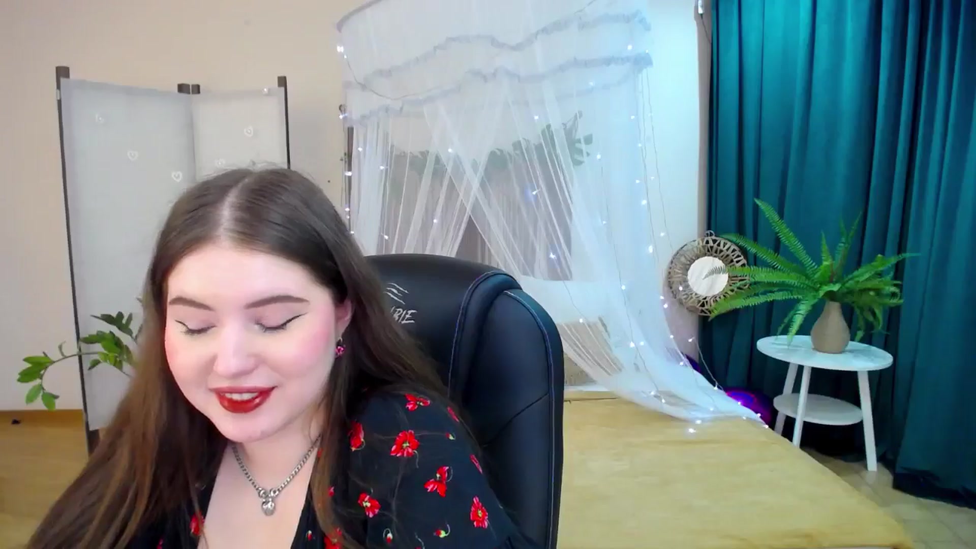 Gallery image thumbnail from AdmireMyEyes's myfreecams stream on, 03/08/2025, 23:39 image 19 of 20