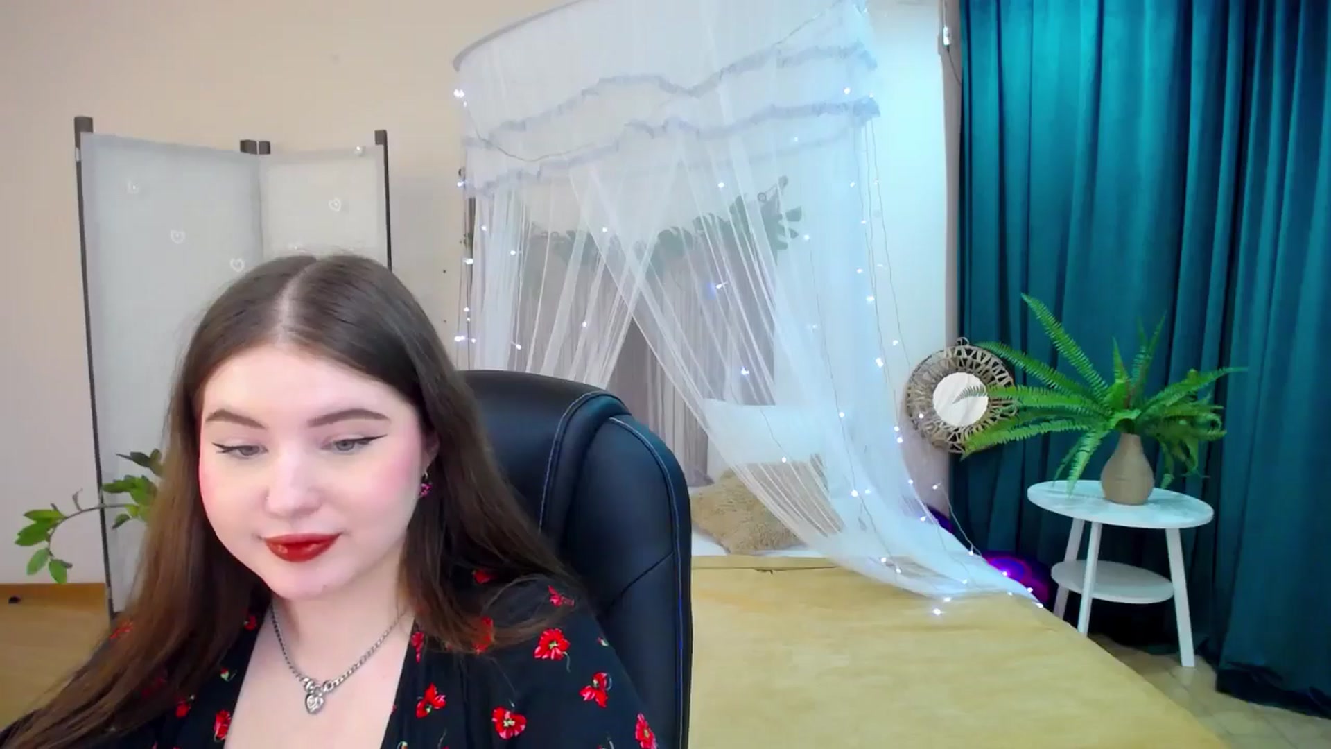 Gallery image thumbnail from AdmireMyEyes's myfreecams stream on, 03/08/2025, 23:39 image 7 of 20