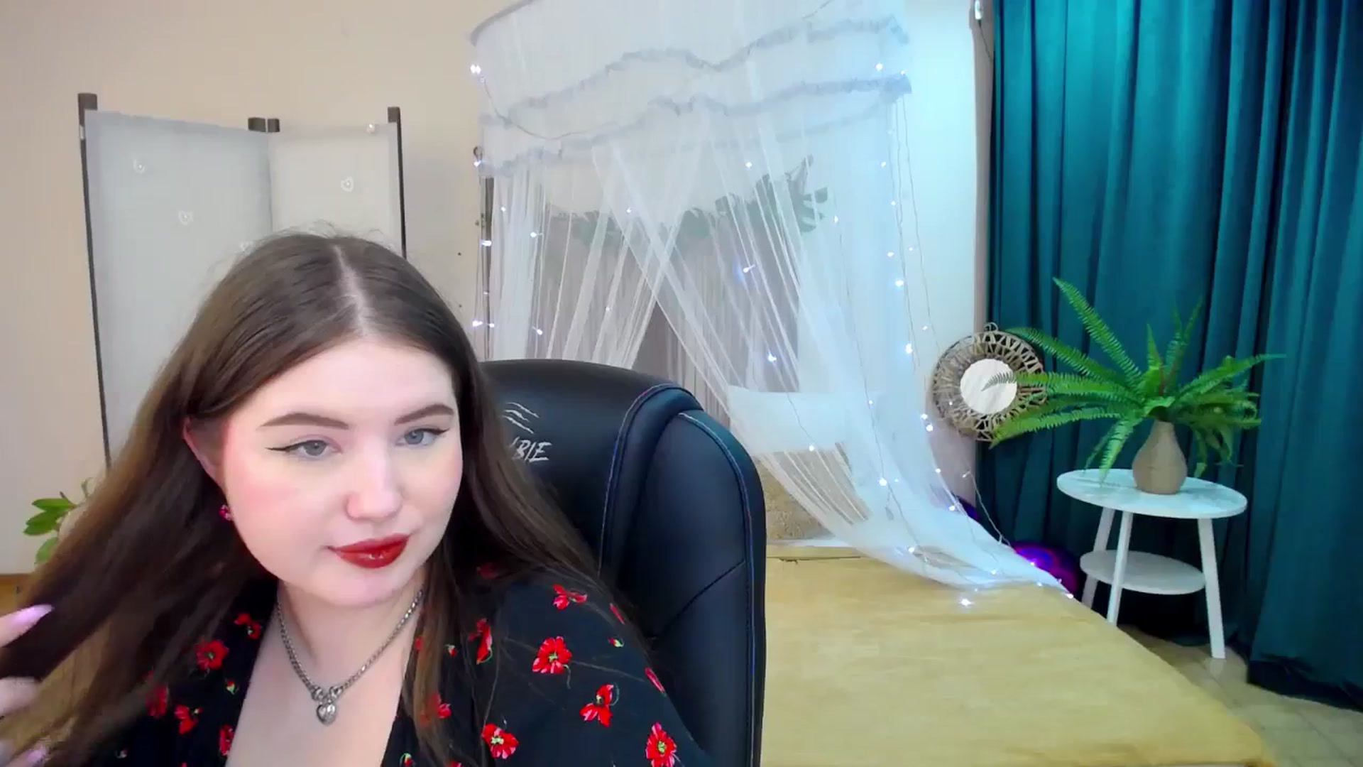 Gallery image thumbnail from AdmireMyEyes's myfreecams stream on, 03/08/2025, 23:39 image 20 of 20