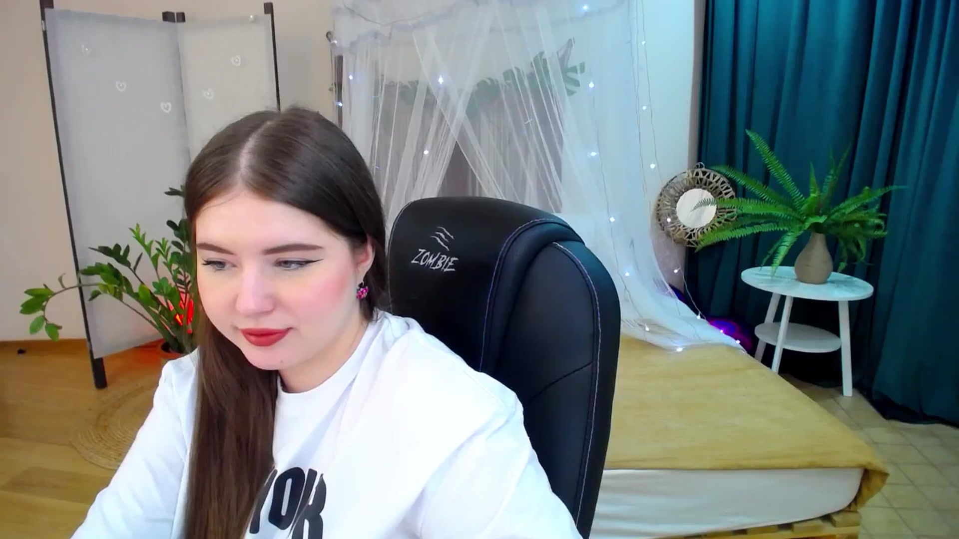 Gallery image thumbnail from AdmireMyEyes's myfreecams stream on, 03/09/2025, 19:46 image 18 of 20