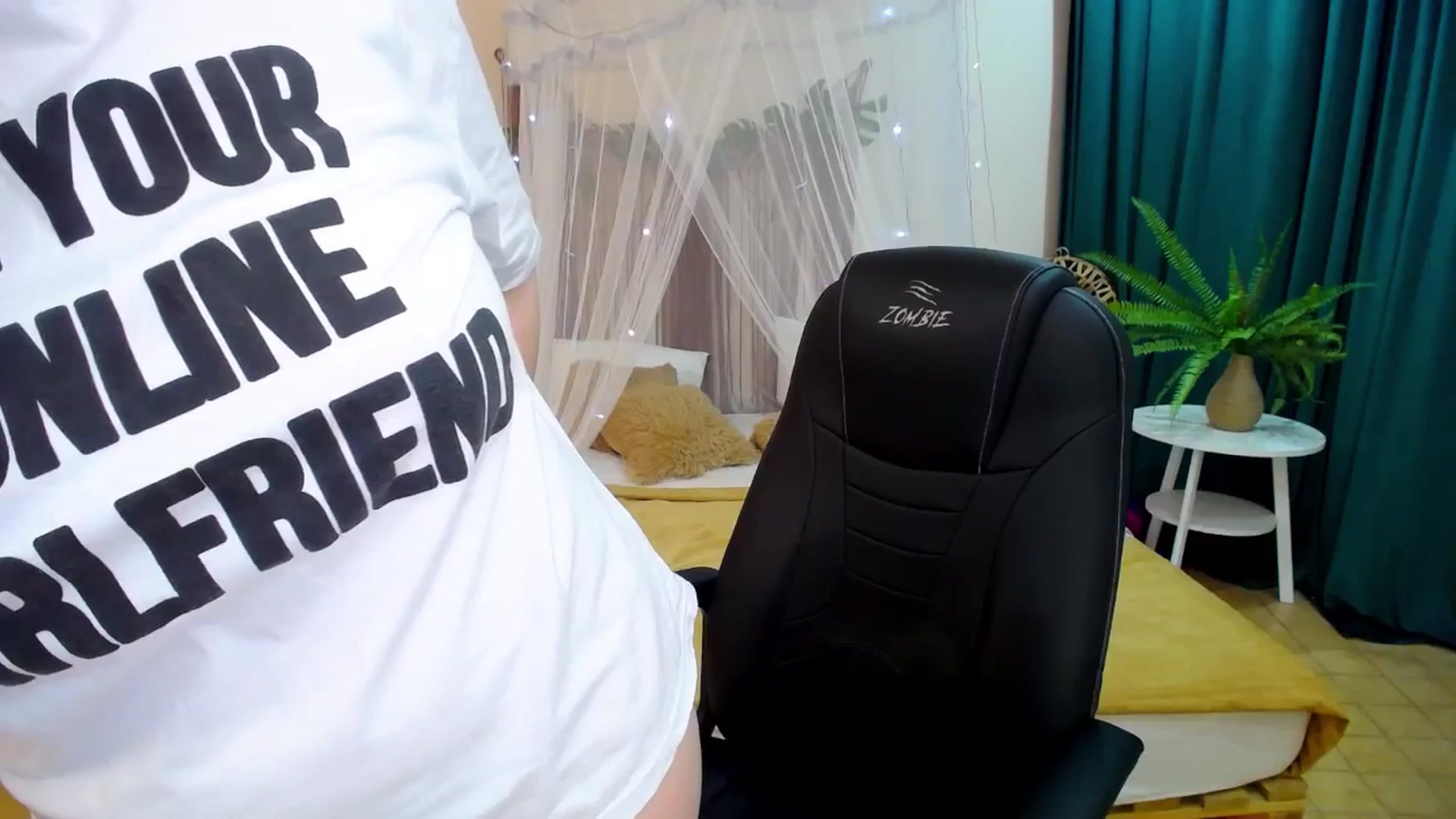 Gallery image thumbnail from AdmireMyEyes's myfreecams stream on, 03/09/2025, 20:15 image 17 of 20