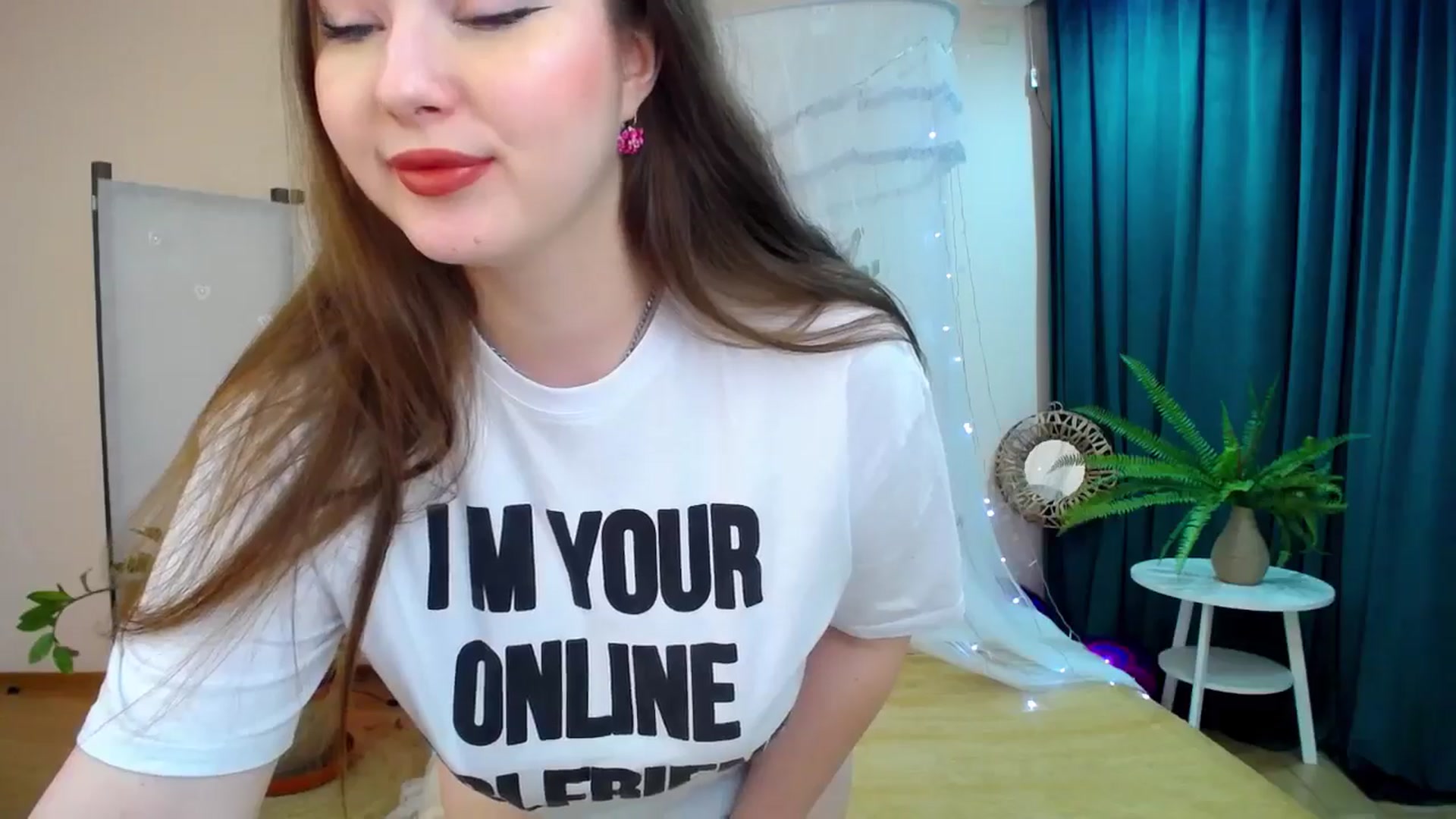 Gallery image thumbnail from AdmireMyEyes's myfreecams stream on, 03/09/2025, 20:15 image 19 of 20