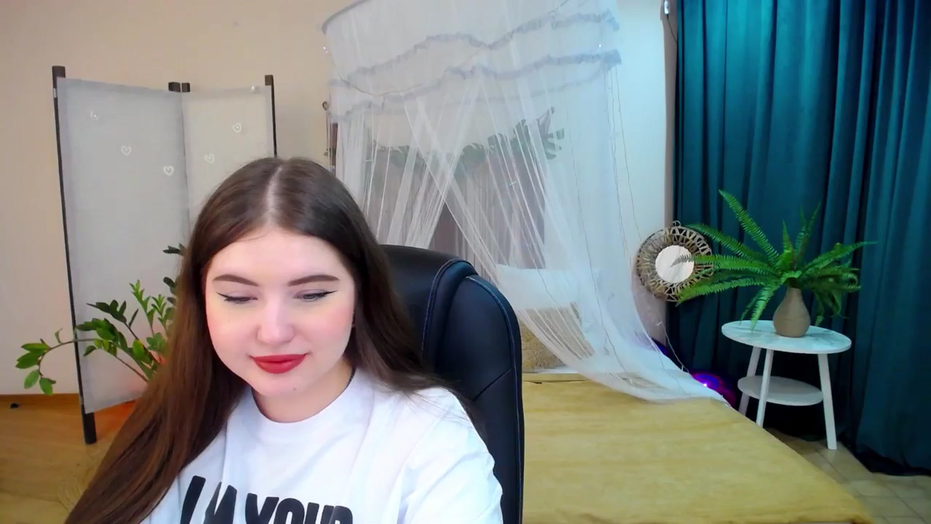 Gallery image thumbnail from AdmireMyEyes's myfreecams stream on, 03/09/2025, 20:53 image 12 of 20